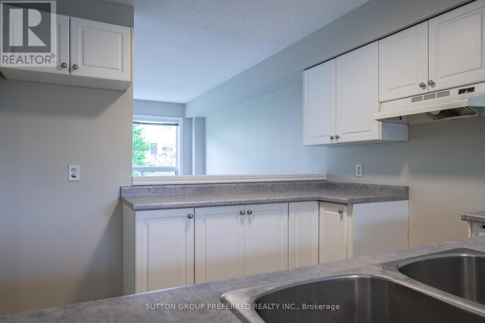 29 - 600 Sarnia Road, London North (North I), Ontario  N6G 5M5 - Photo 11 - X12747344