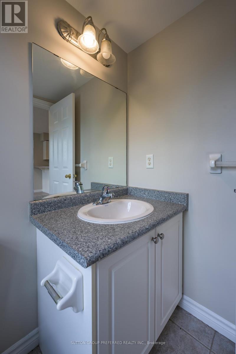 29 - 600 Sarnia Road, London North (North I), Ontario  N6G 5M5 - Photo 14 - X12747344