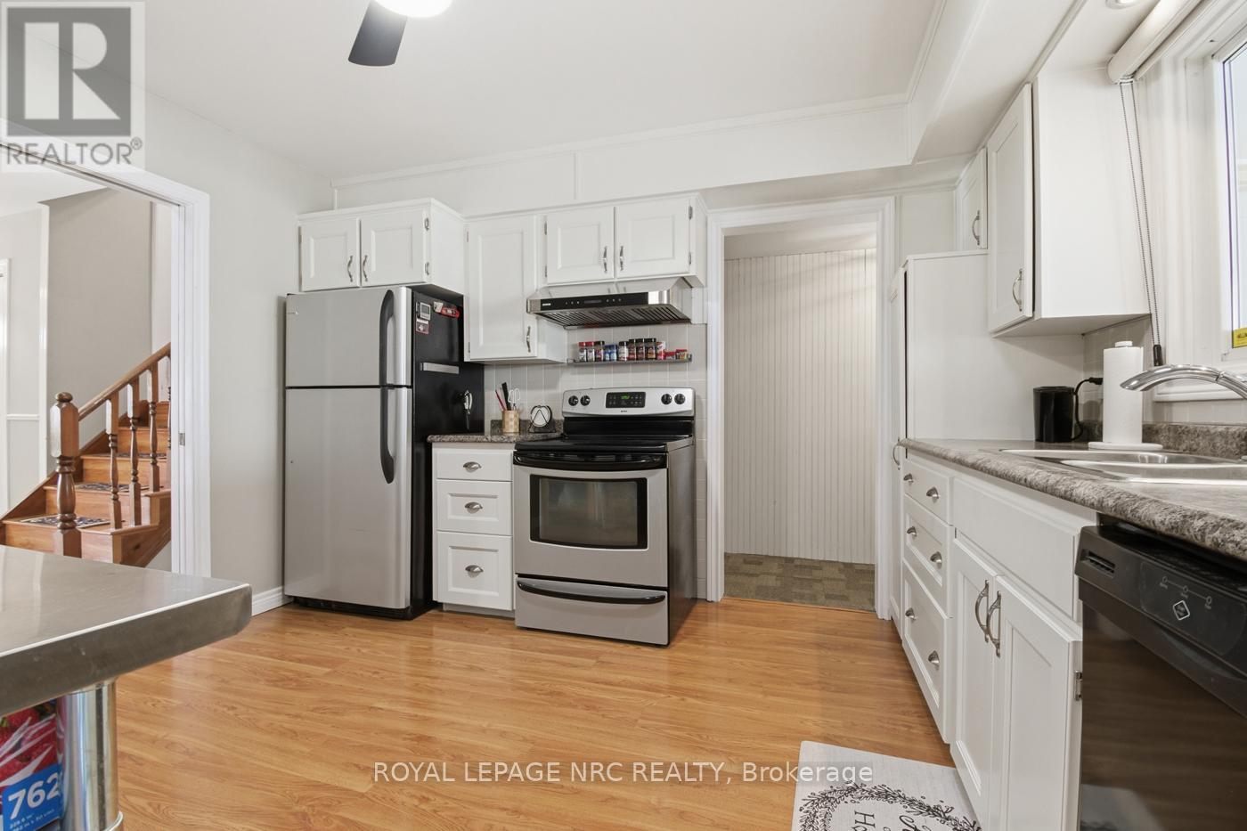 78 Page Drive, Welland (N. Welland), Ontario  L3C 6E4 - Photo 22 - X12747326