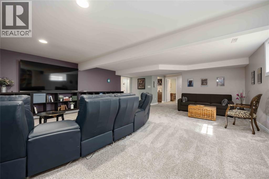 123 Cassandra Boulevard, Sarnia, Ontario  N7S 6N1 - Photo 25 - 26002295