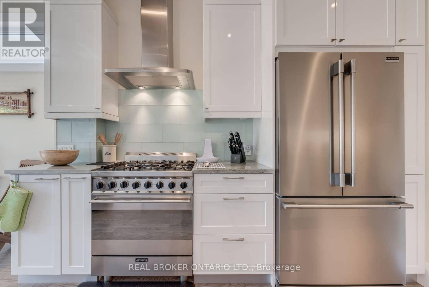 Main And Ground - 143 Harrison Street, Toronto, Ontario  M6J 2A5 - Photo 9 - C12747320