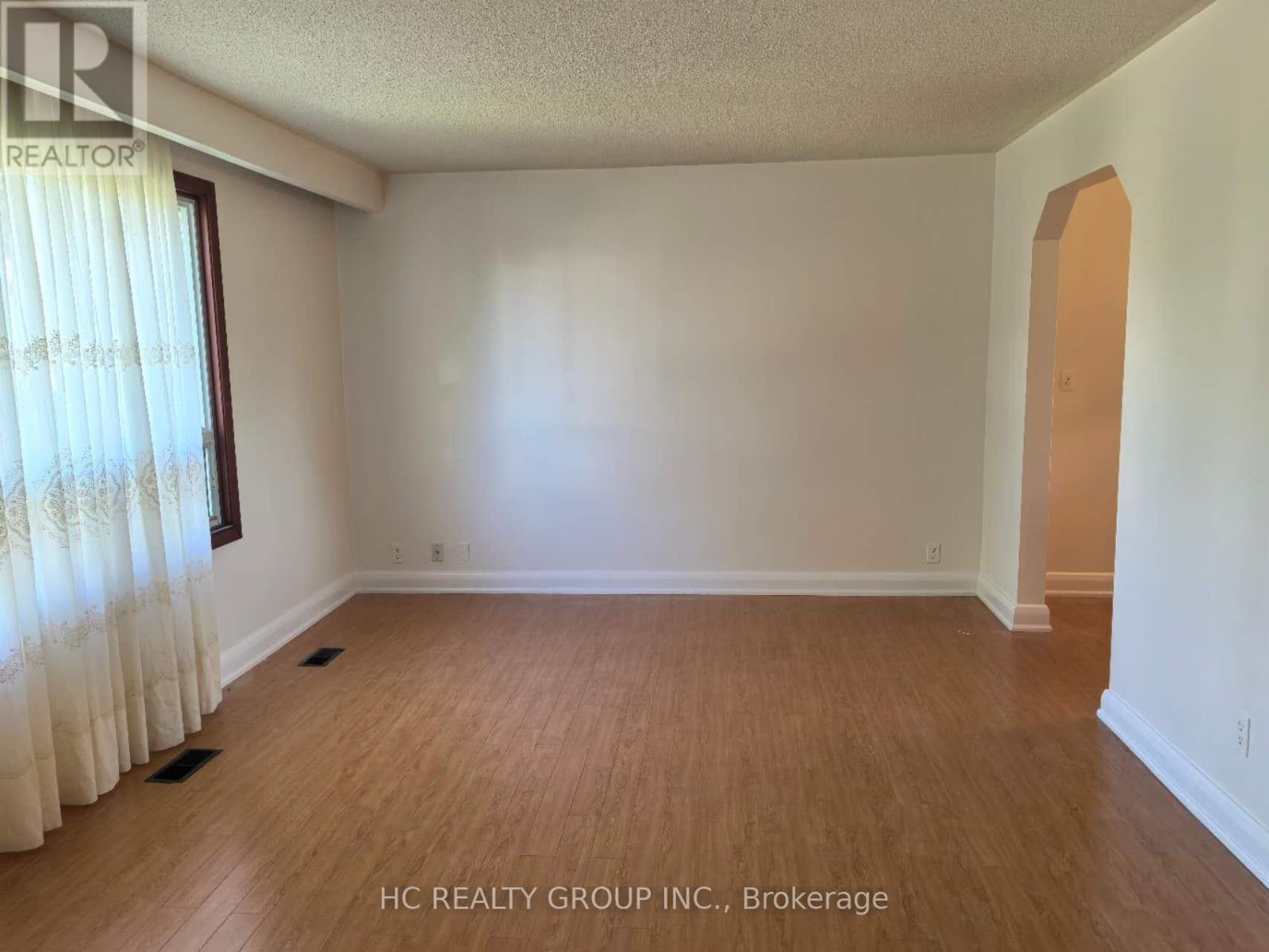 21 Norcross Road, Toronto (Clanton Park), Ontario  M3H 2R3 - Photo 9 - C12747340