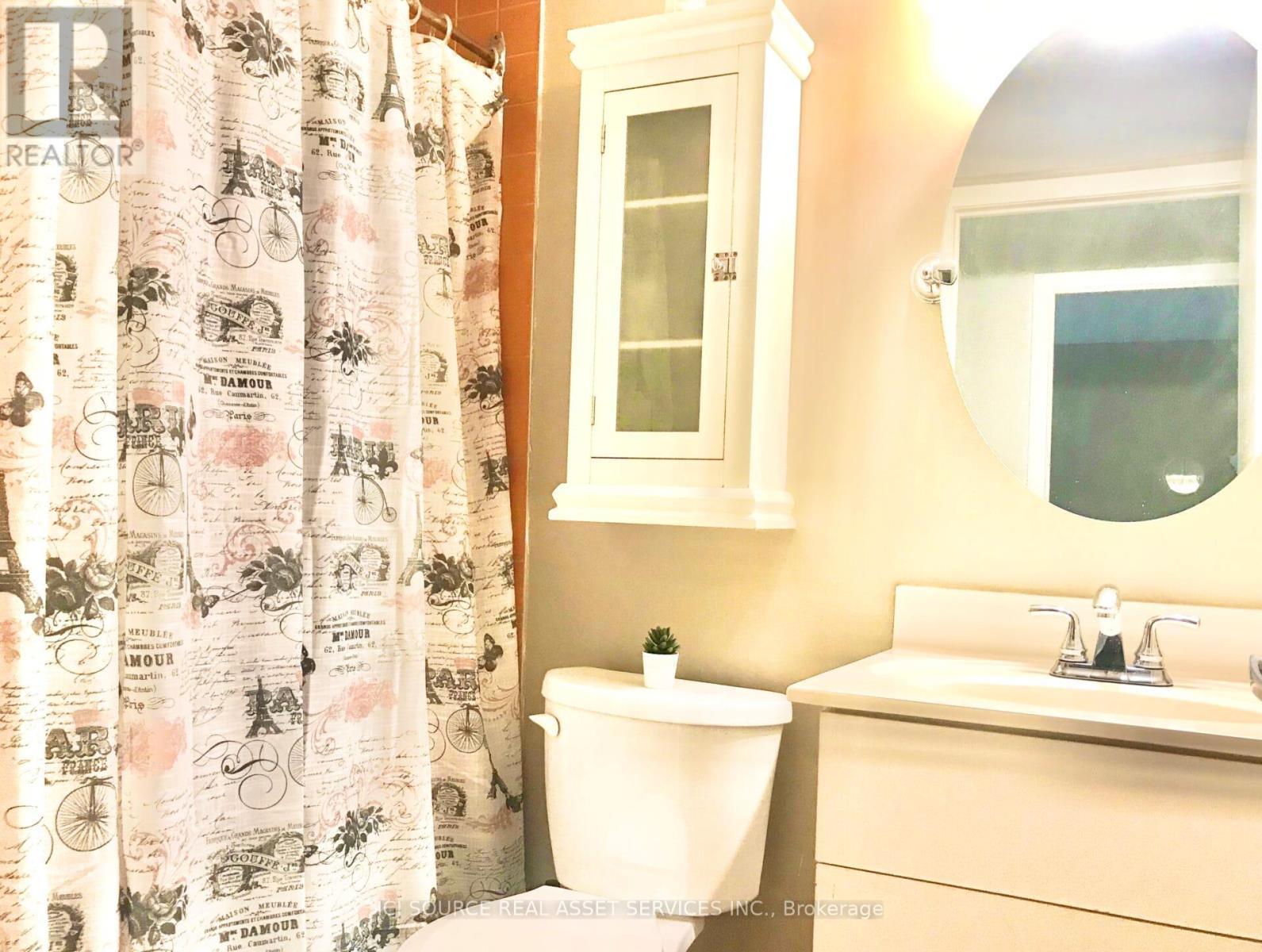 202 - 415 Jarvis Street, Toronto, Ontario  M4Y 3C1 - Photo 3 - C12747346