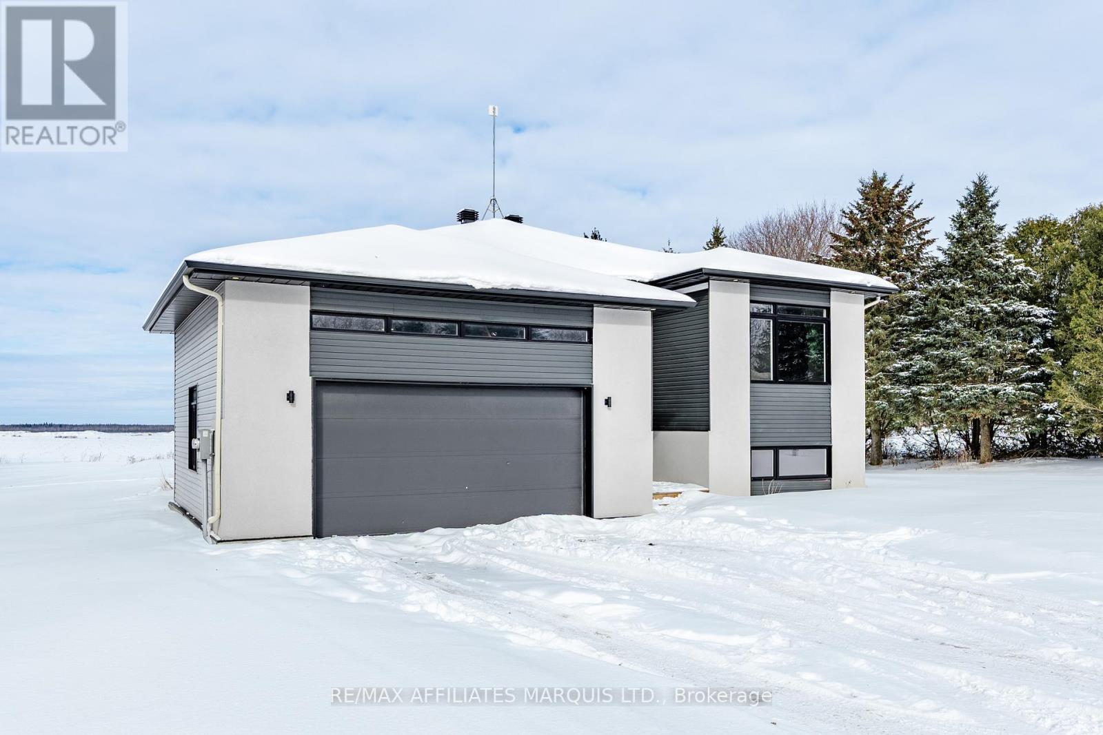 16939 Eighth Road, North Stormont, Ontario  K0C 1W0 - Photo 2 - X12747342