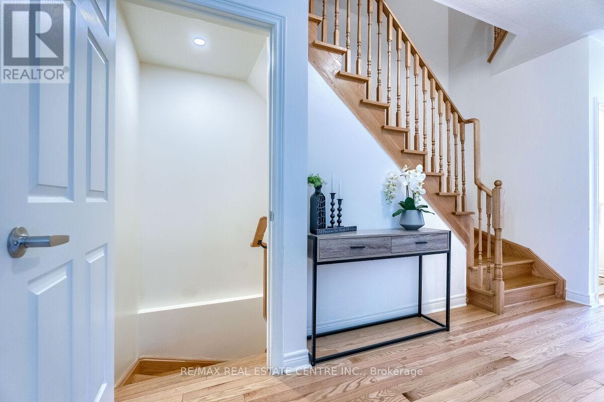 1195 Kettering Drive, Oshawa, Ontario  L1K 1A6 - Photo 5 - E12747300