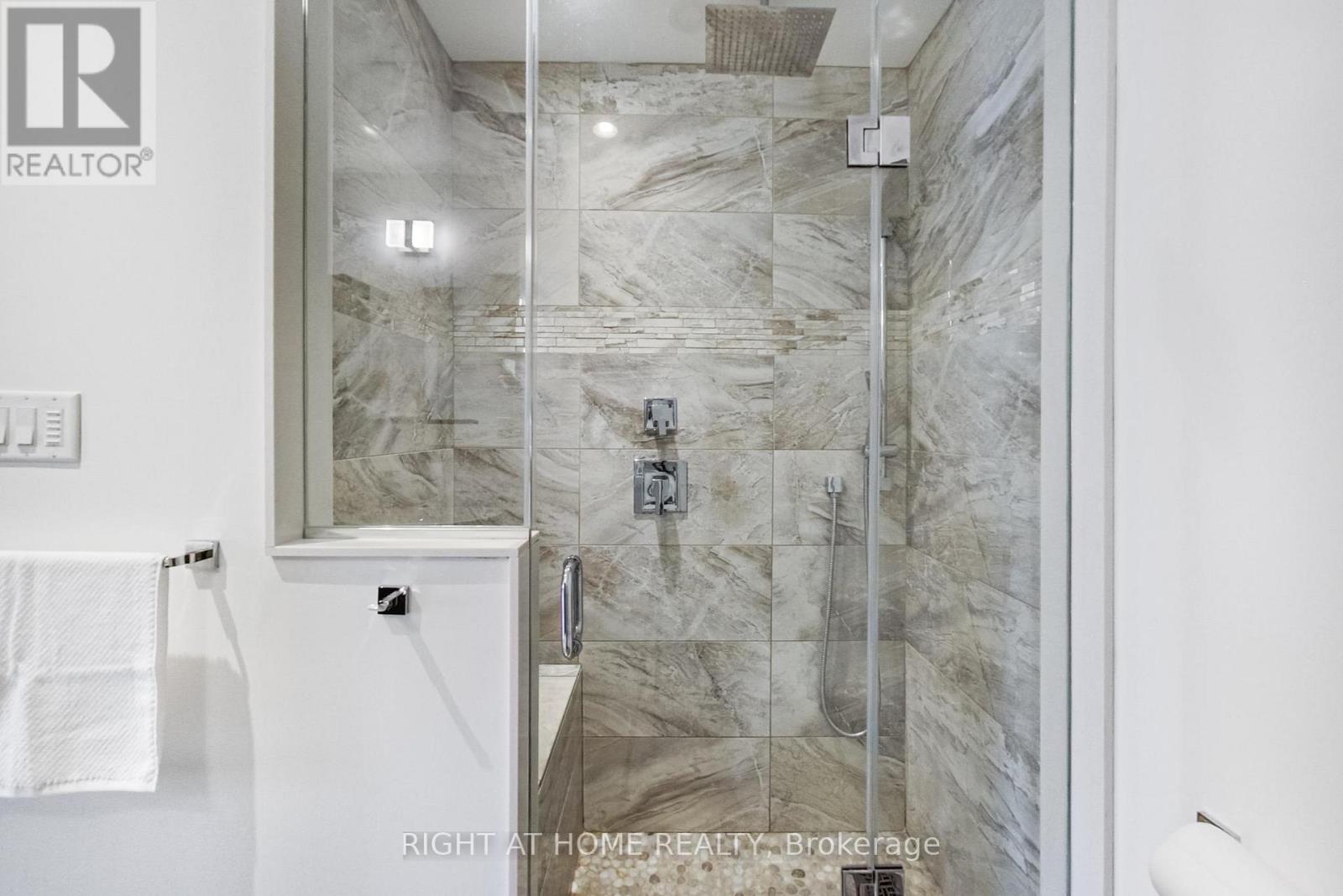 8 Suraty Avenue, Toronto, Ontario  M1P 4E1 - Photo 11 - E12747314