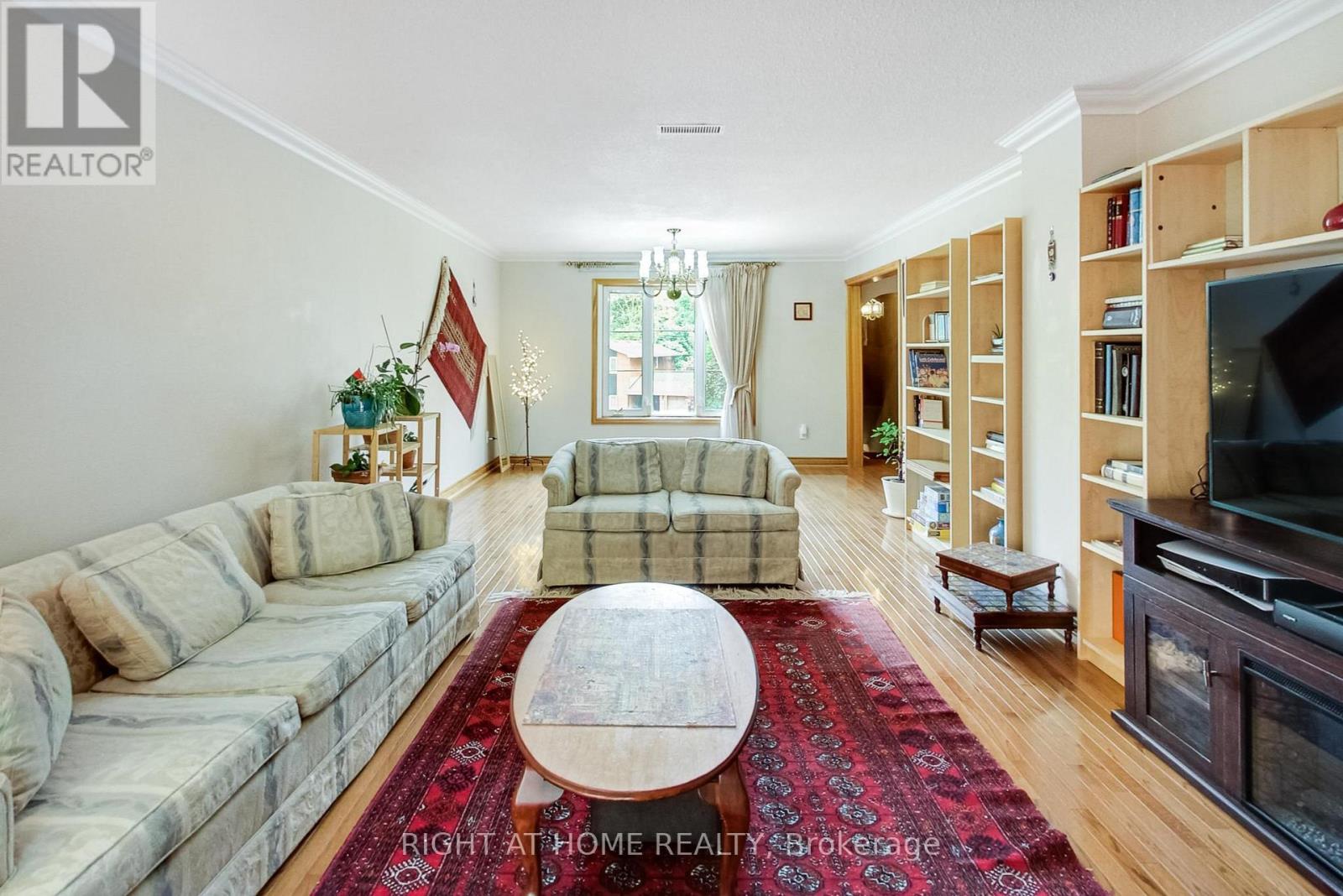 8 Suraty Avenue, Toronto, Ontario  M1P 4E1 - Photo 16 - E12747314