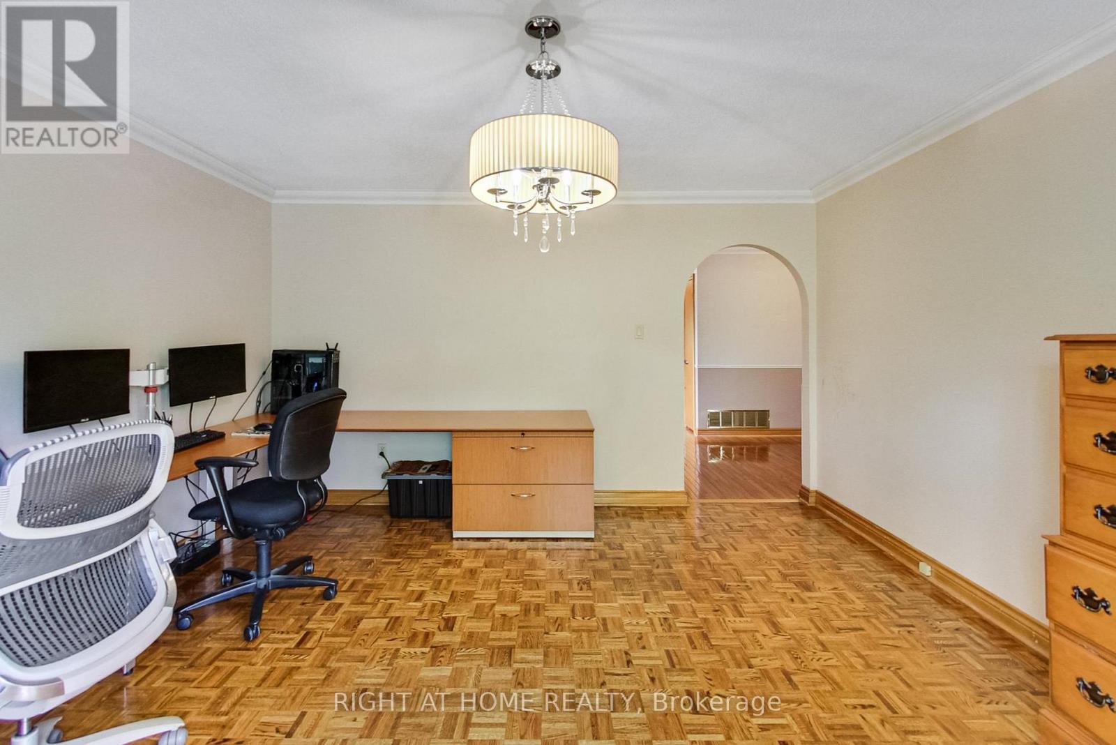 8 Suraty Avenue, Toronto, Ontario  M1P 4E1 - Photo 20 - E12747314