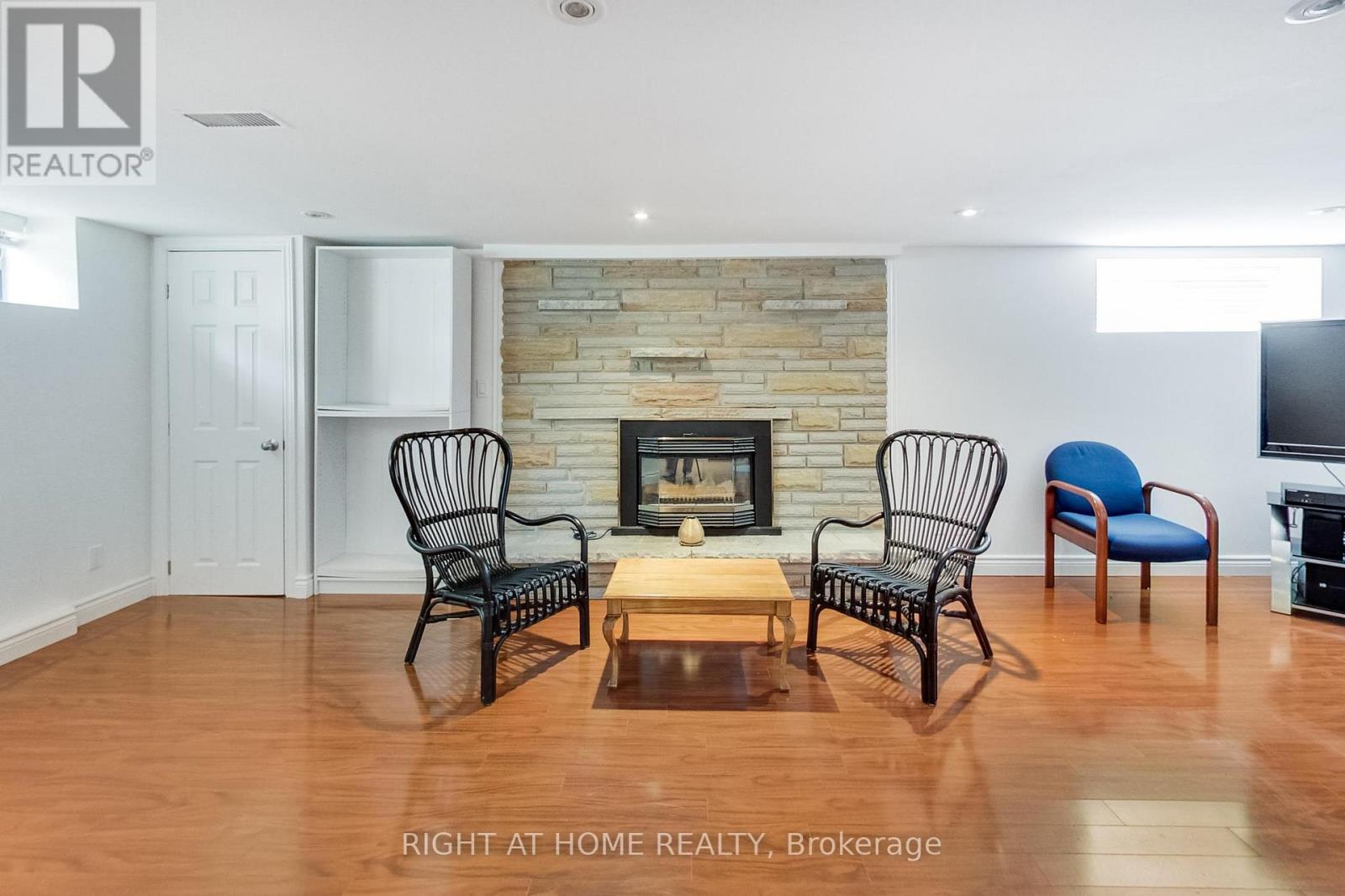 8 Suraty Avenue, Toronto, Ontario  M1P 4E1 - Photo 28 - E12747314