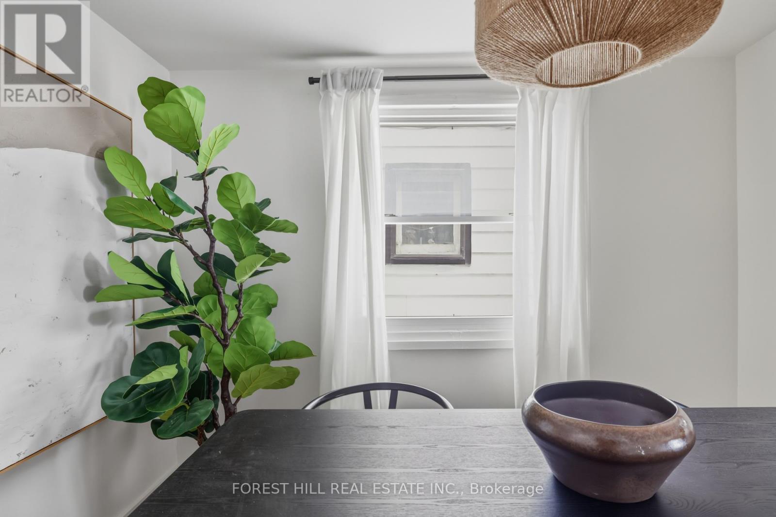 33 Craven Road, Toronto, Ontario  M4L 2Z4 - Photo 7 - E12747338