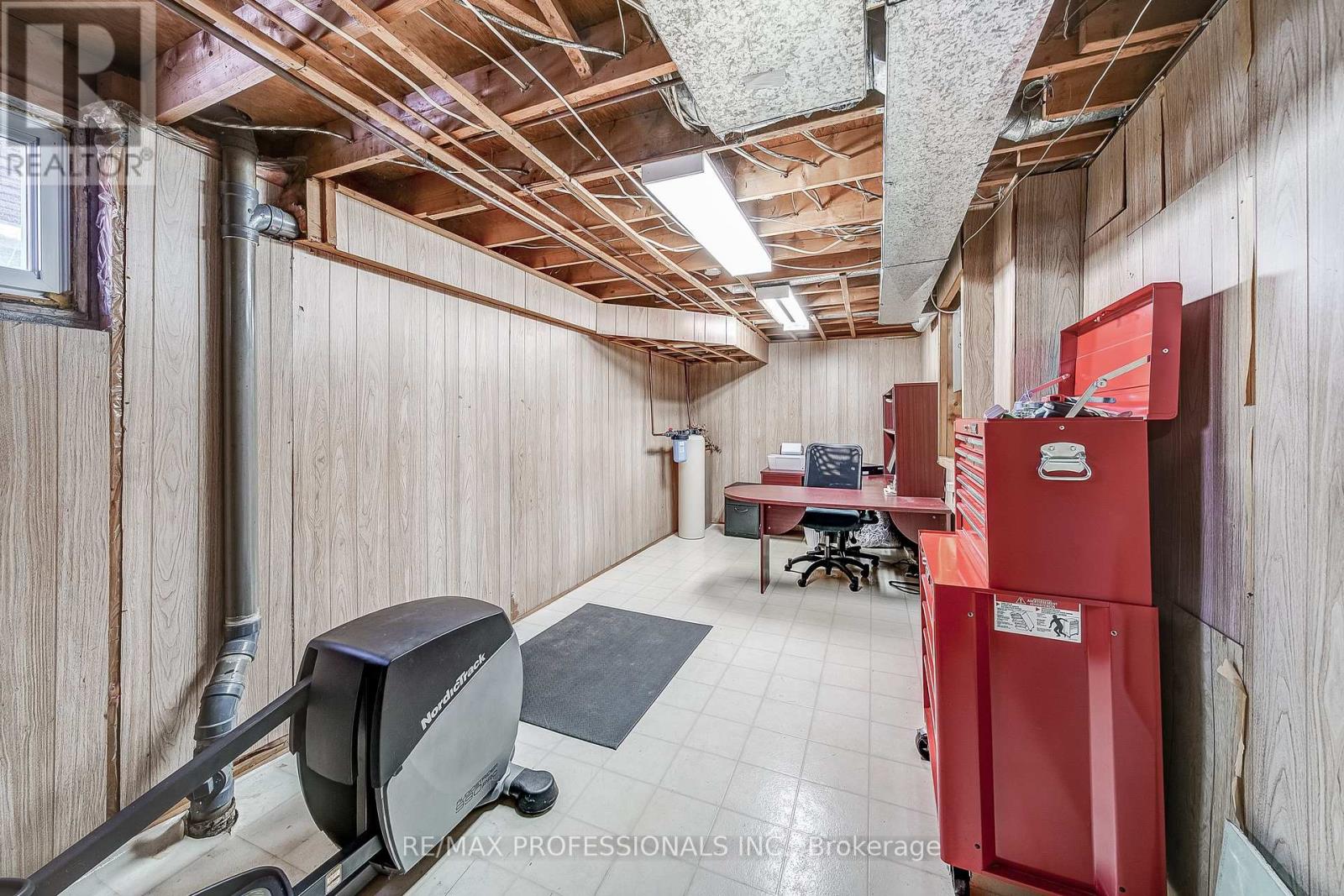 2 Agnes Street, Barrie (Wellington), Ontario  L4M 2S2 - Photo 33 - S12747296