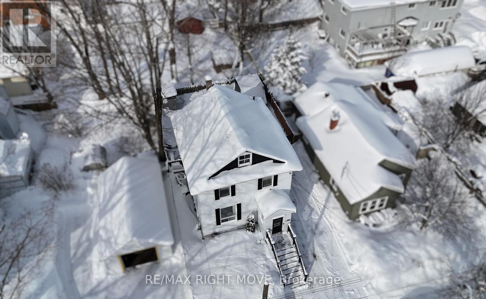 144 Cedar Street, Orillia, Ontario  L3V 2C9 - Photo 22 - S12747324