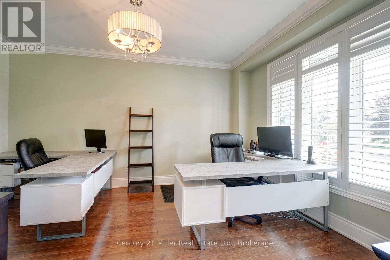 8 Watercliff Place, Hamilton (Winona Park), Ontario  L8E 6E5 - Photo 17 - X12747396