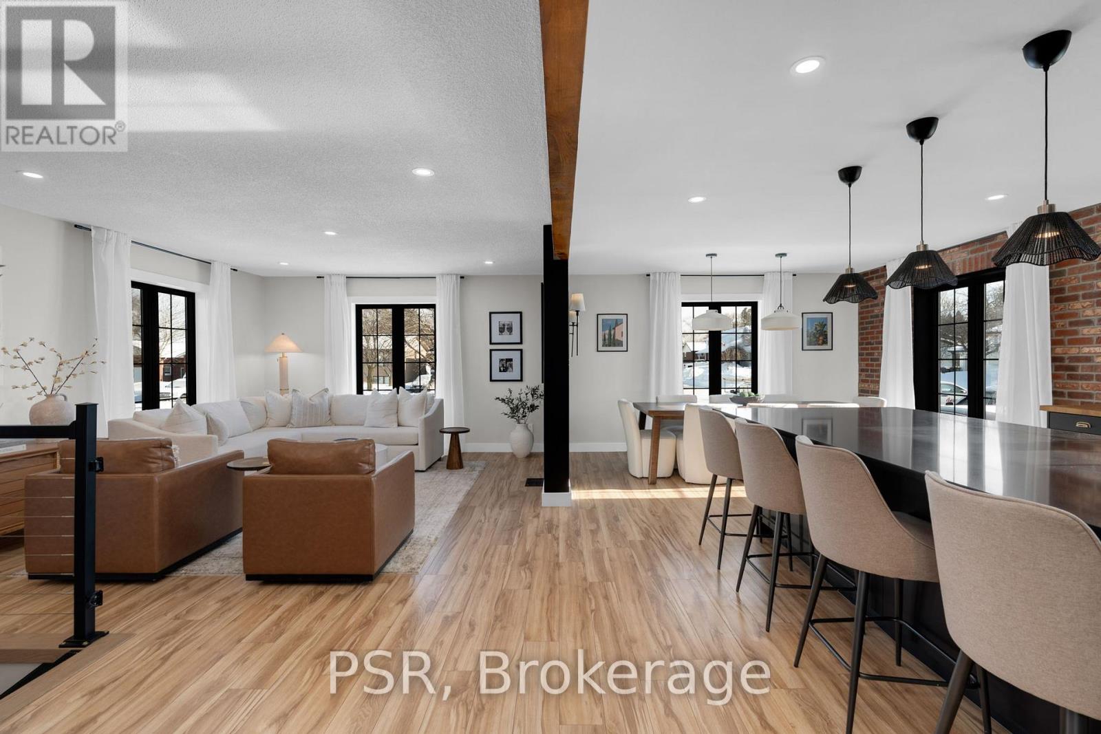 4 Centennial Avenue, Springwater (Elmvale), Ontario  L0L 1P0 - Photo 13 - S12747410