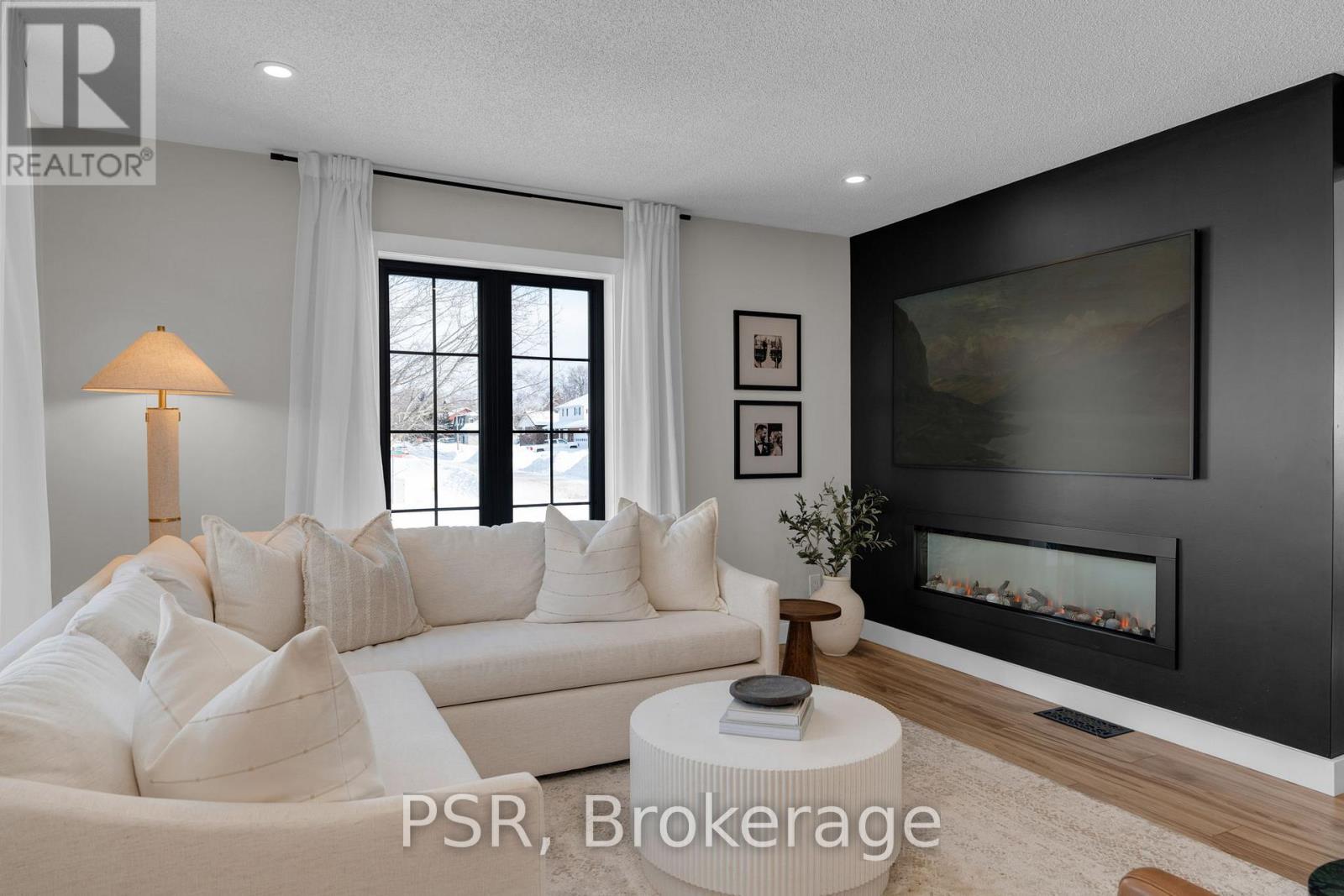 4 Centennial Avenue, Springwater (Elmvale), Ontario  L0L 1P0 - Photo 16 - S12747410