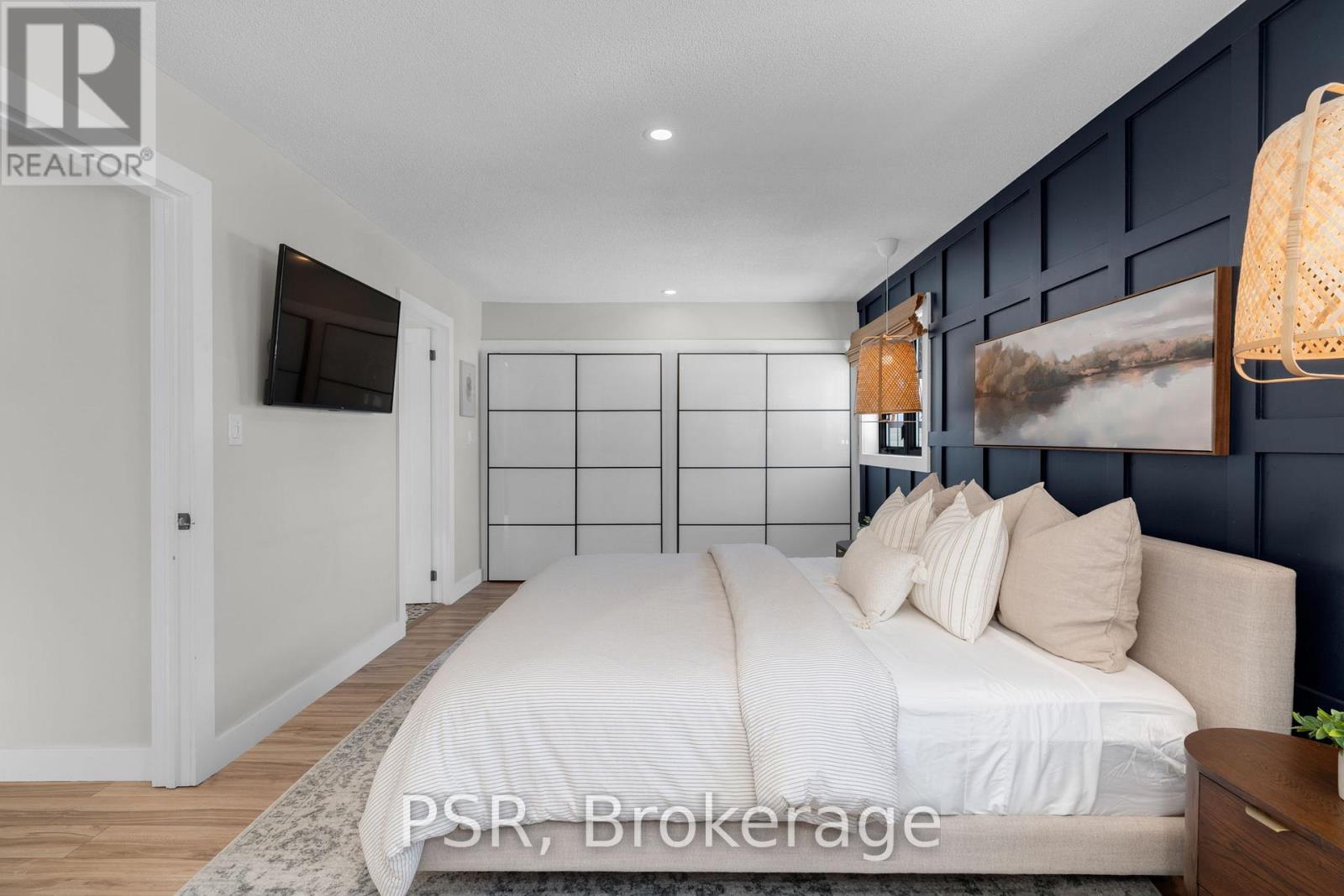 4 Centennial Avenue, Springwater (Elmvale), Ontario  L0L 1P0 - Photo 19 - S12747410