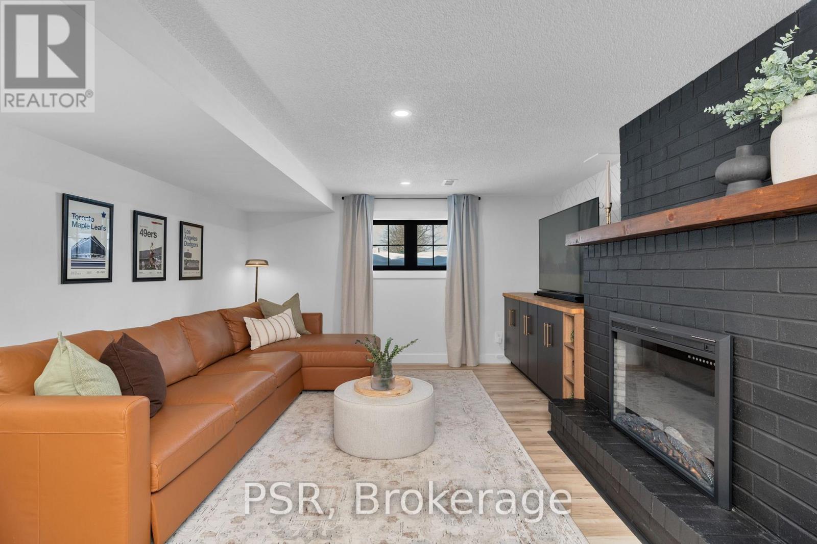 4 Centennial Avenue, Springwater (Elmvale), Ontario  L0L 1P0 - Photo 25 - S12747410