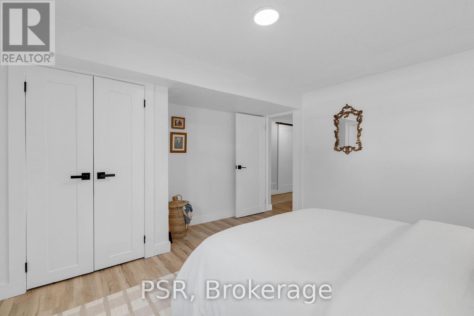 4 Centennial Avenue, Springwater (Elmvale), Ontario  L0L 1P0 - Photo 28 - S12747410