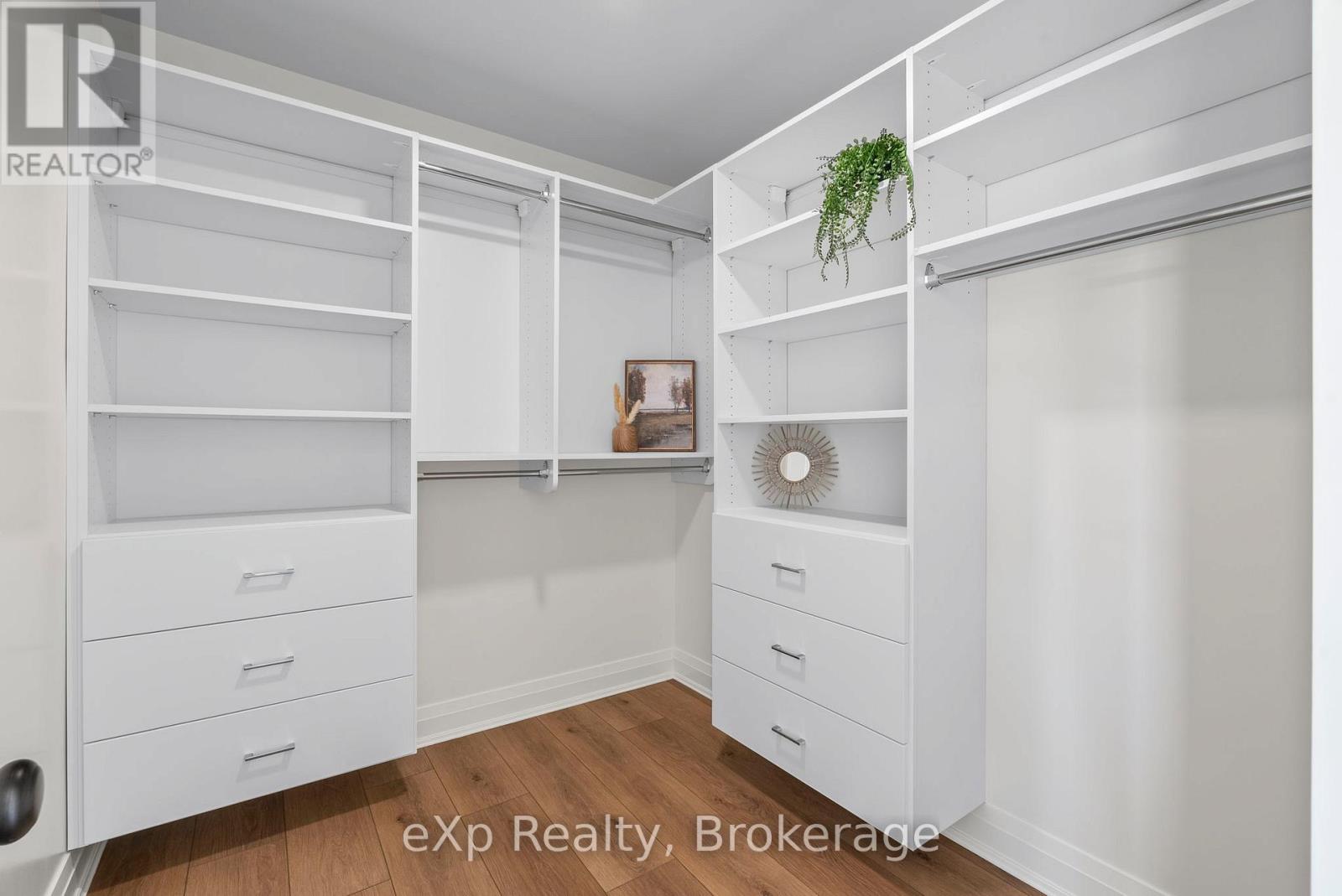 544 Newfoundland Street, Wellington North, Ontario N0G 2L2 - Photo 24 - X12747390