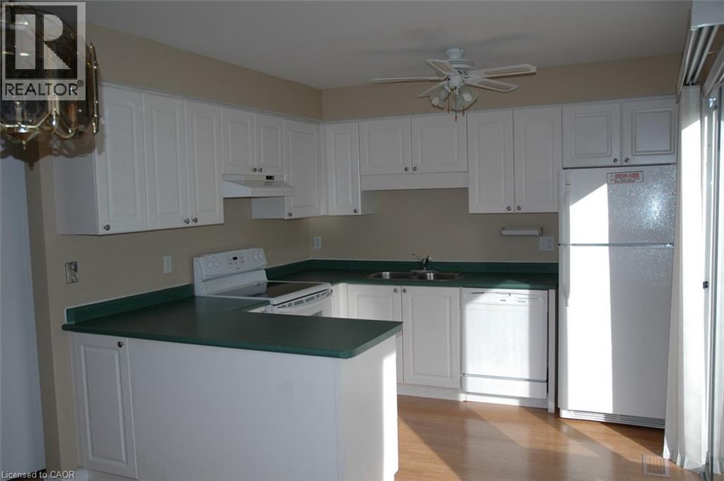 157 Shadow Wood Court, Waterloo, Ontario  N2K 3W4 - Photo 7 - 40799529