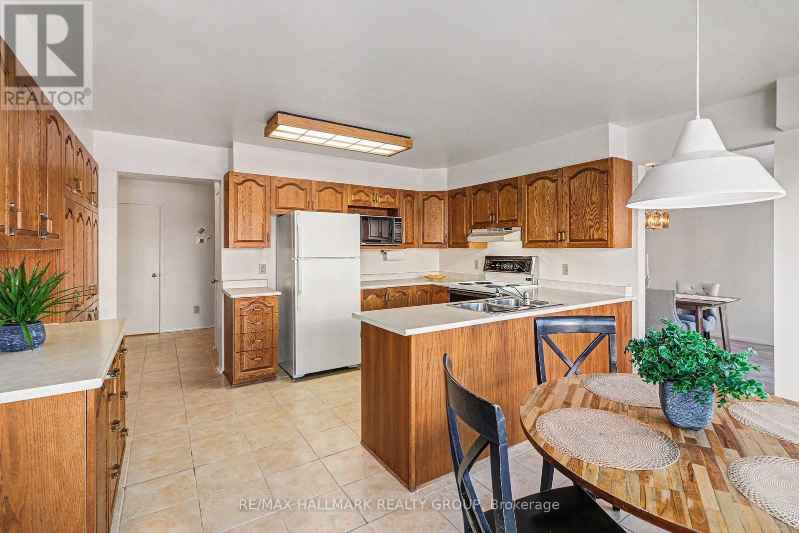 751 Merkley Drive, Ottawa, Ontario  K4A 2T9 - Photo 13 - X12747358