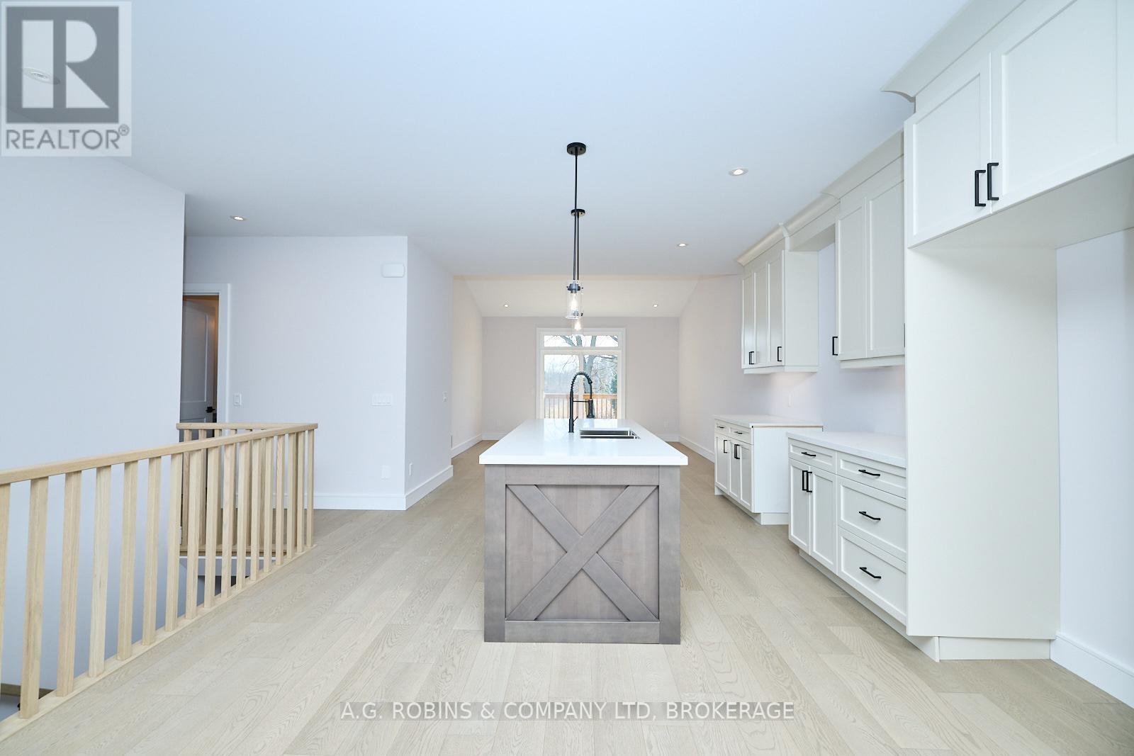 4124 Fly Road, Lincoln (Escarpment), Ontario  L0R 2C0 - Photo 11 - X12747366