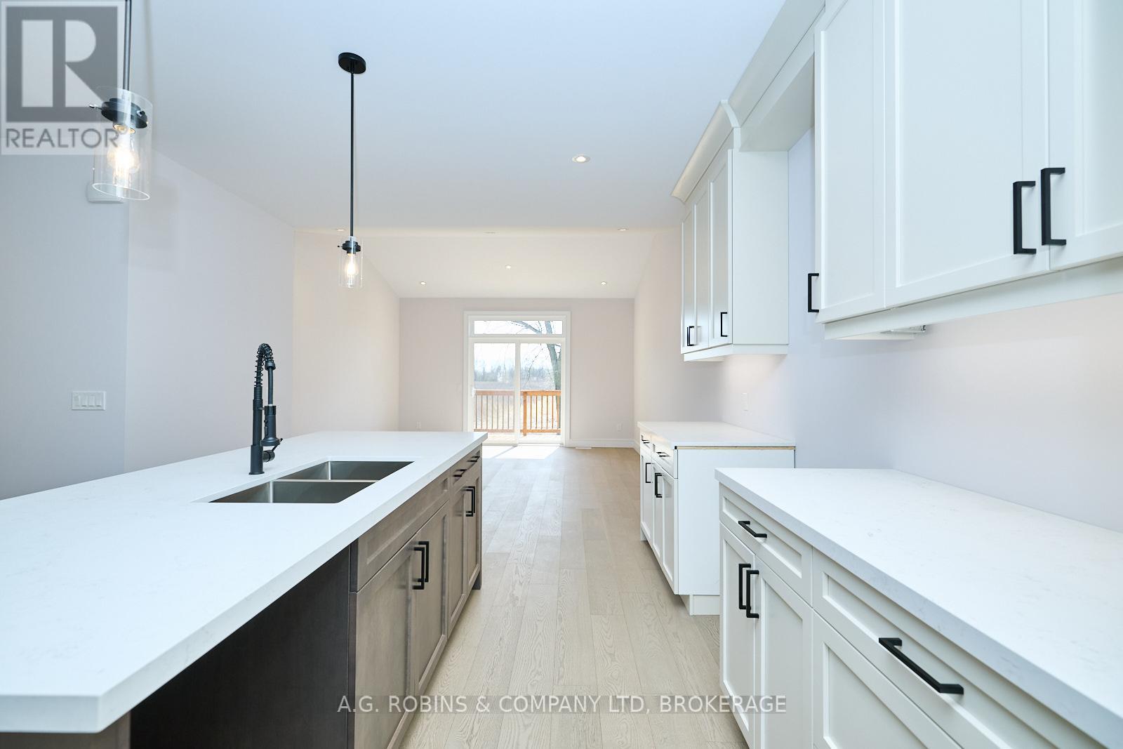 4124 Fly Road, Lincoln (Escarpment), Ontario  L0R 2C0 - Photo 14 - X12747366