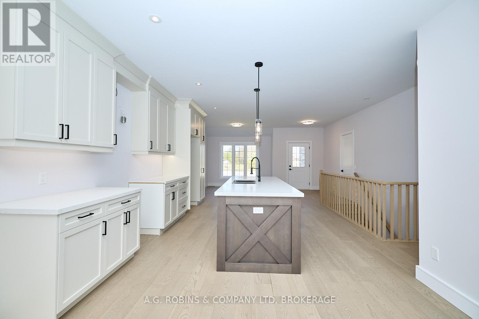 4124 Fly Road, Lincoln (Escarpment), Ontario  L0R 2C0 - Photo 16 - X12747366