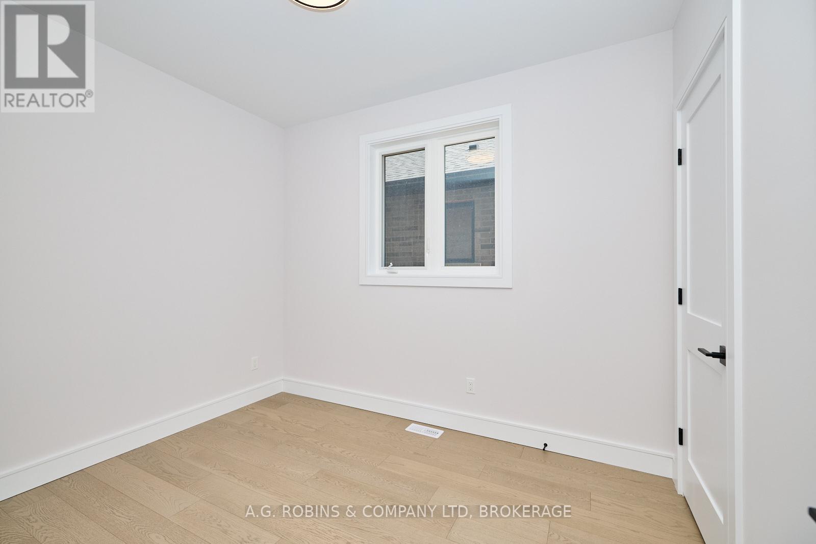 4124 Fly Road, Lincoln (Escarpment), Ontario  L0R 2C0 - Photo 21 - X12747366