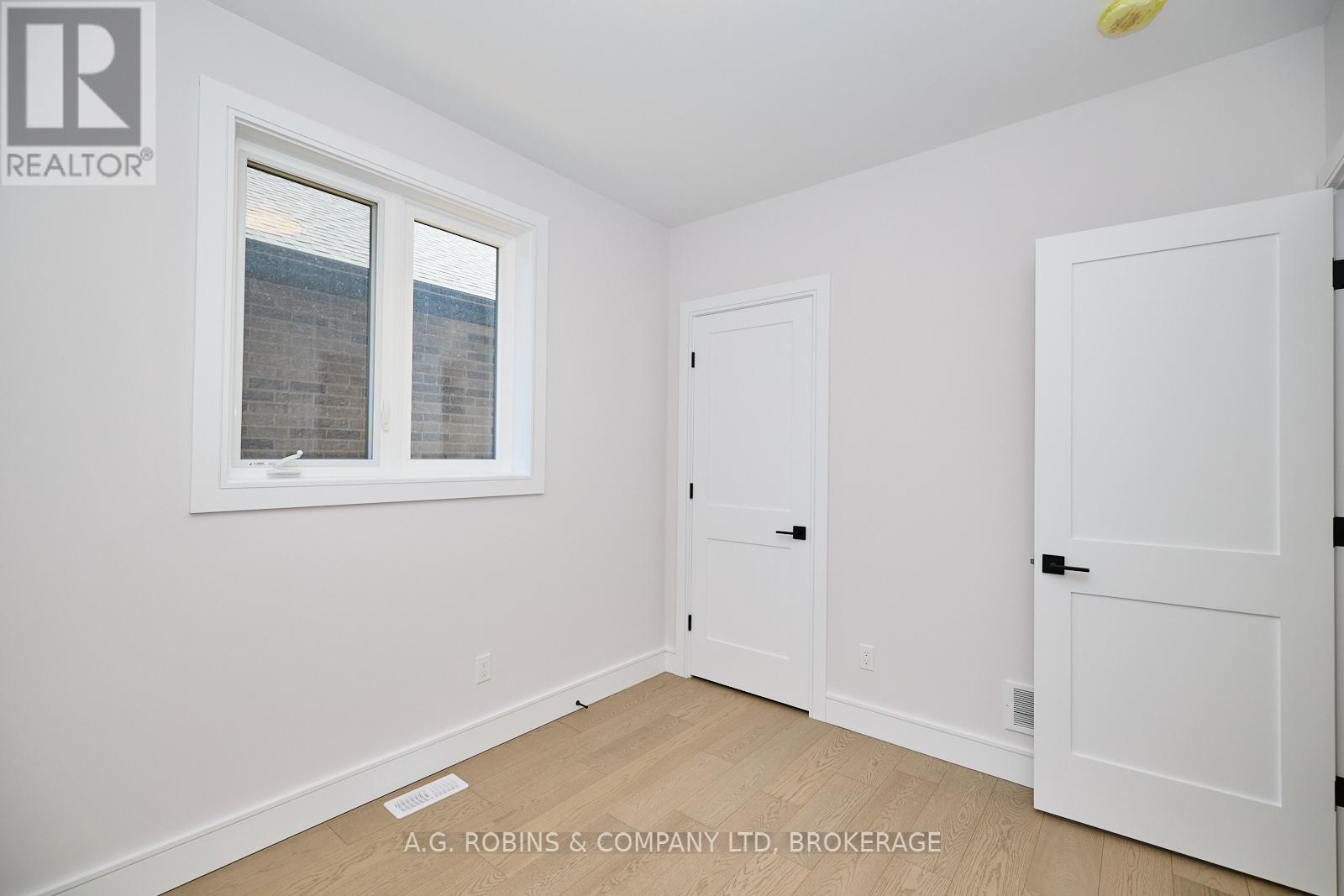 4124 Fly Road, Lincoln (Escarpment), Ontario  L0R 2C0 - Photo 22 - X12747366