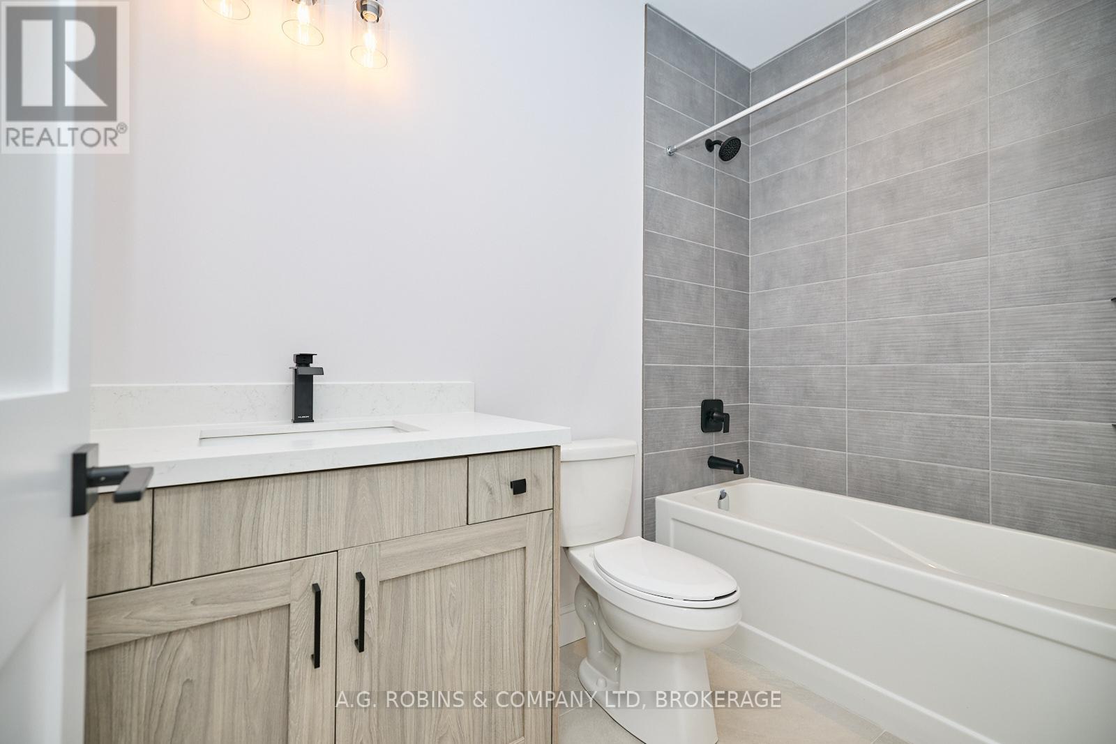 4124 Fly Road, Lincoln (Escarpment), Ontario  L0R 2C0 - Photo 23 - X12747366