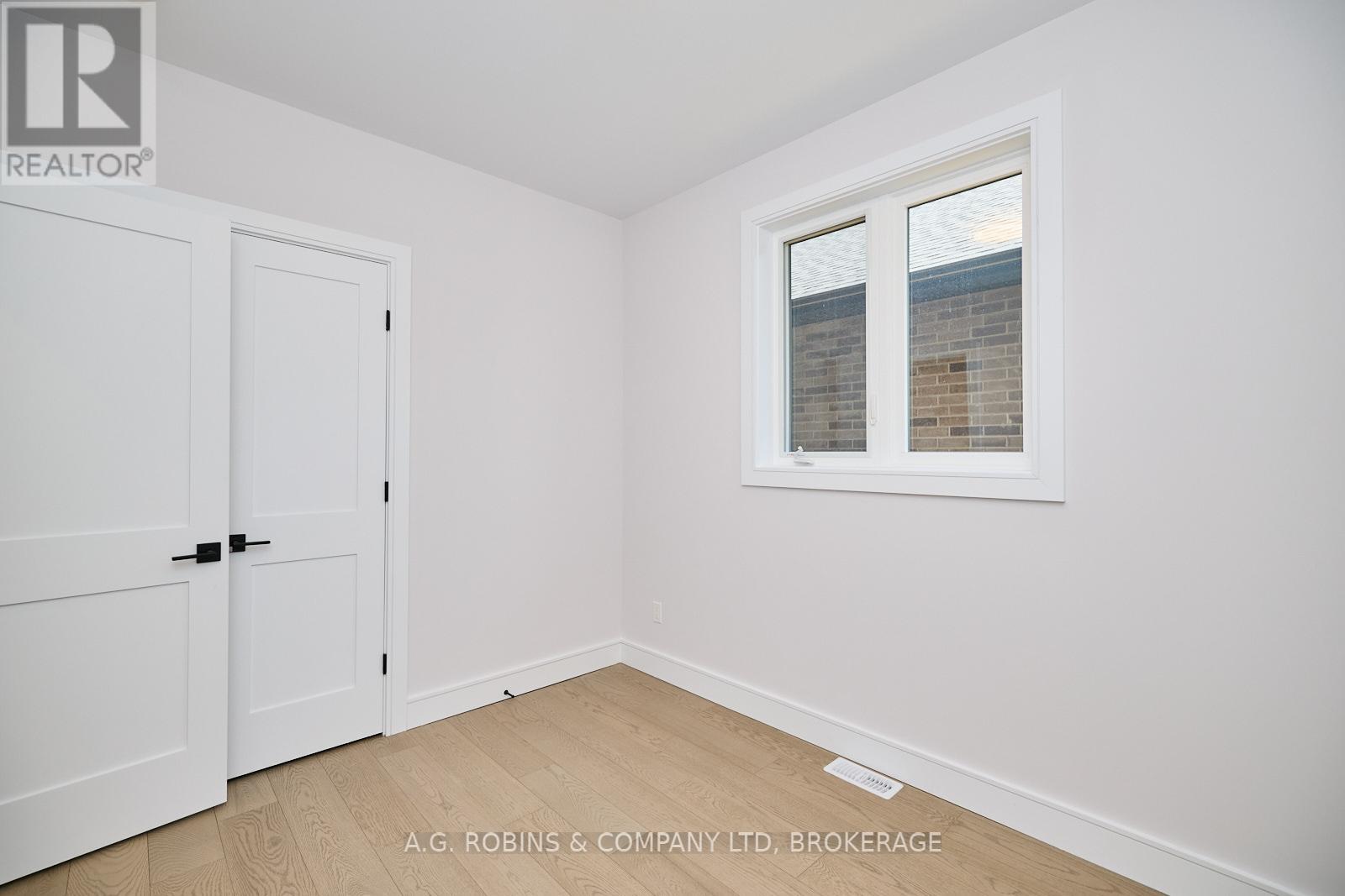 4124 Fly Road, Lincoln (Escarpment), Ontario  L0R 2C0 - Photo 24 - X12747366