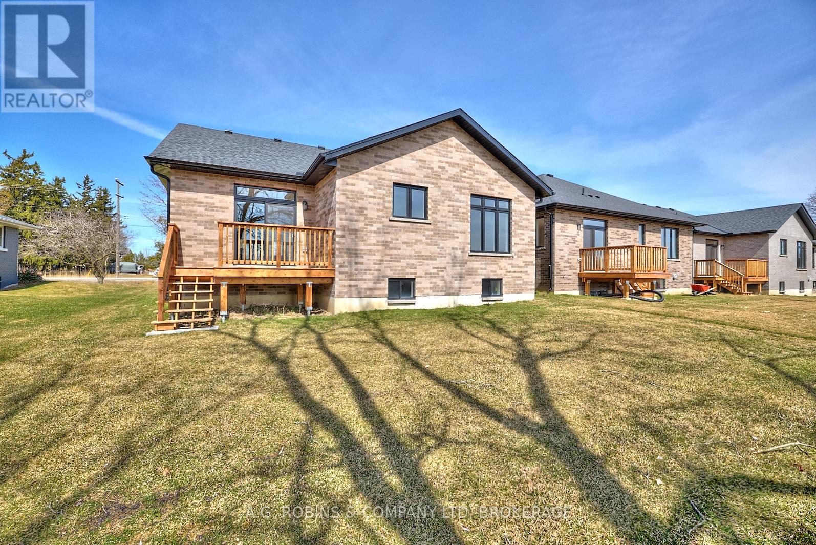 4124 Fly Road, Lincoln (Escarpment), Ontario  L0R 2C0 - Photo 5 - X12747366