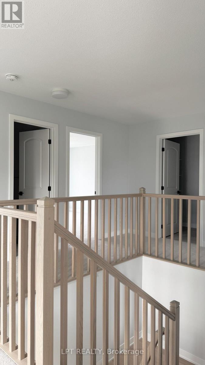 122 Tonic Crescent, Ottawa, Ontario  K2K 1X7 - Photo 23 - X12529612