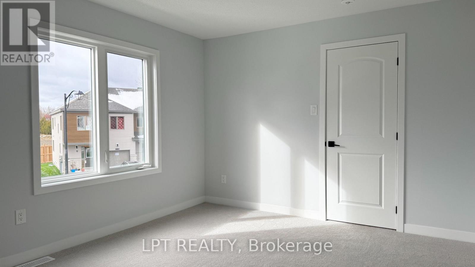 122 Tonic Crescent, Ottawa, Ontario  K2K 1X7 - Photo 22 - X12529612