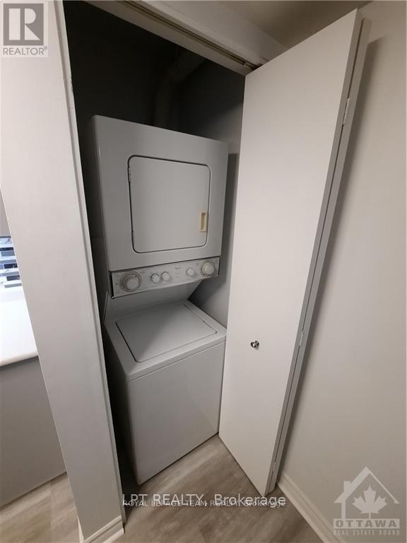 213 316 Lorry Greenberg Drive, Ottawa, Ontario  K1T 2P4 - Photo 10 - X12594796