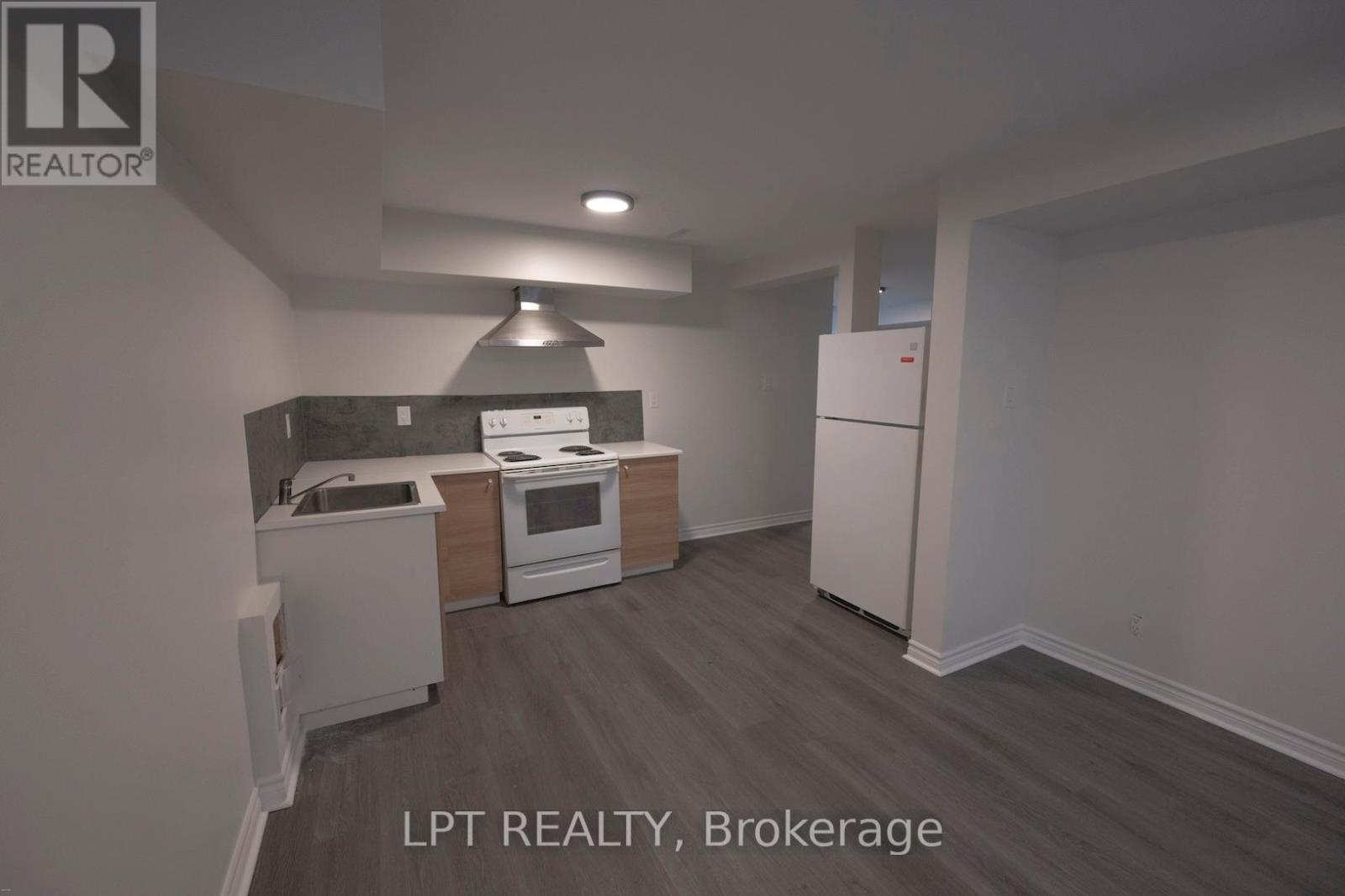 B-27 Rockcress Gardens, Ottawa, Ontario  K2G 5A6 - Photo 6 - X12548272