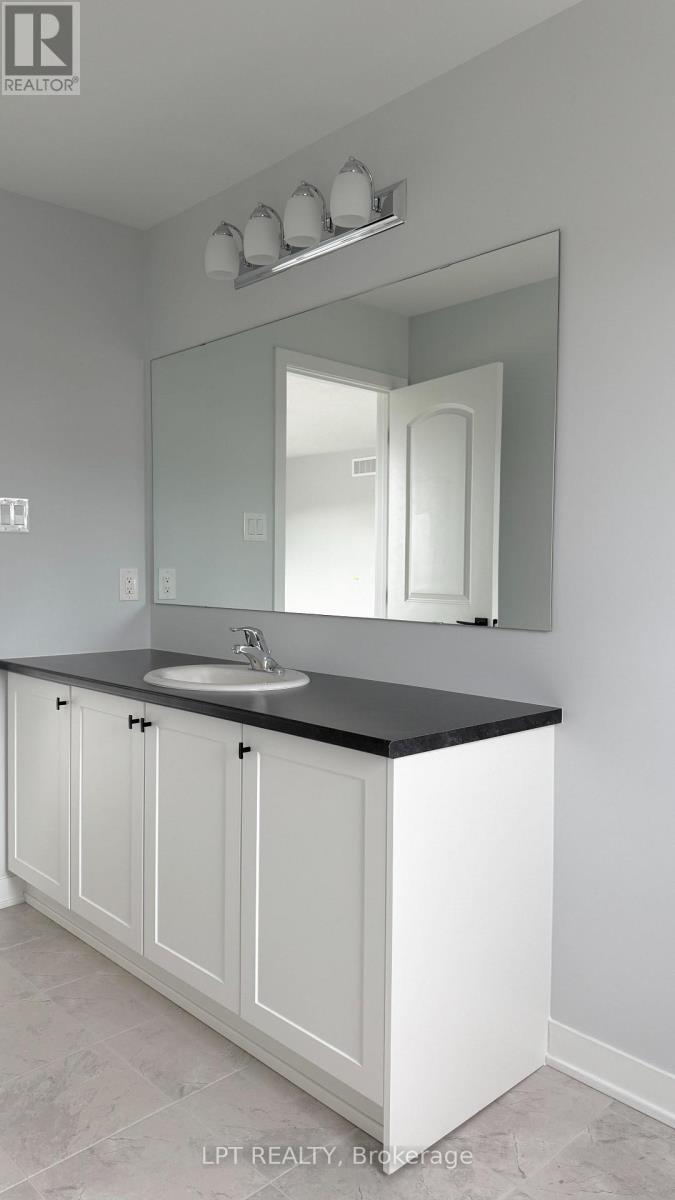 122 Tonic Crescent, Ottawa, Ontario  K2K 1X7 - Photo 6 - X12529612