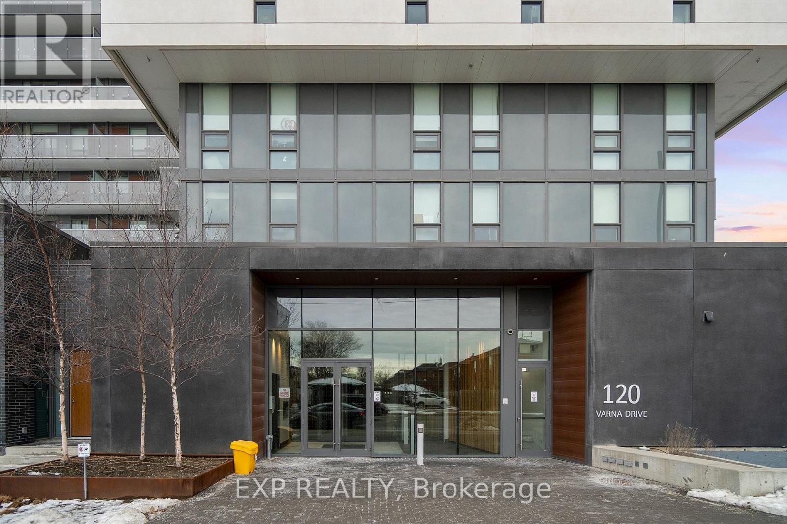 1117 - 120 Varna Drive, Toronto, Ontario  M6A 0B3 - Photo 2 - C12747360