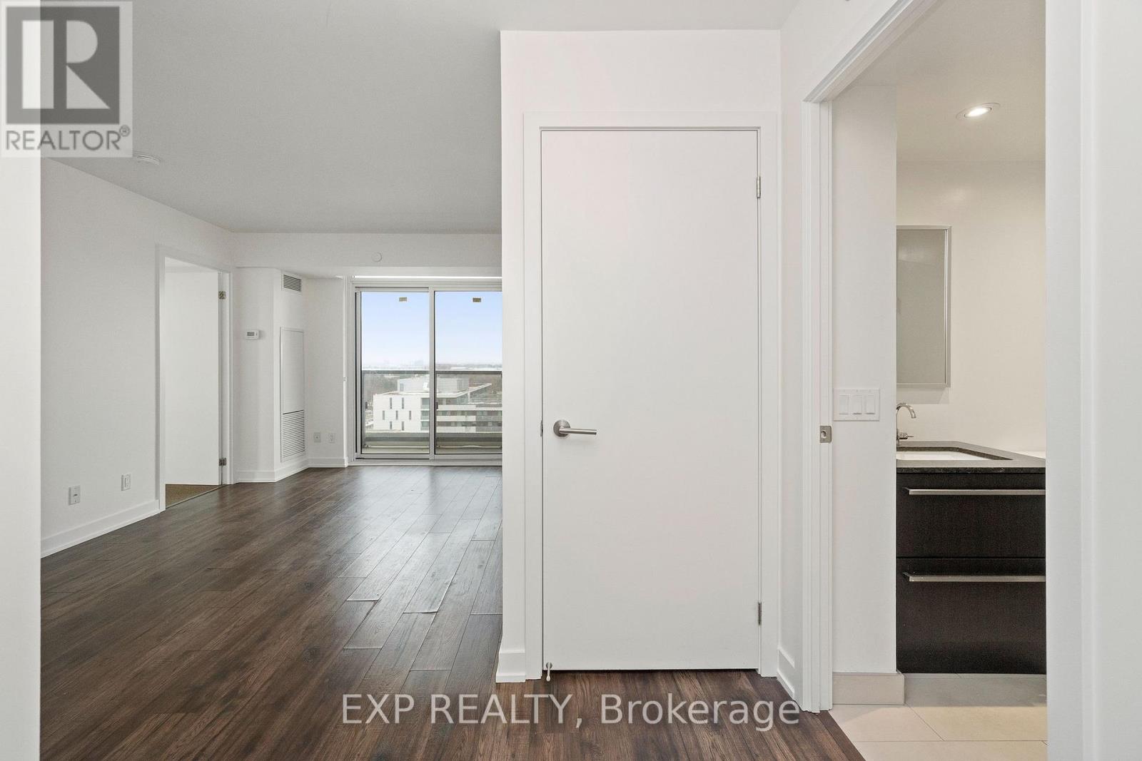 1117 - 120 Varna Drive, Toronto, Ontario  M6A 0B3 - Photo 6 - C12747360