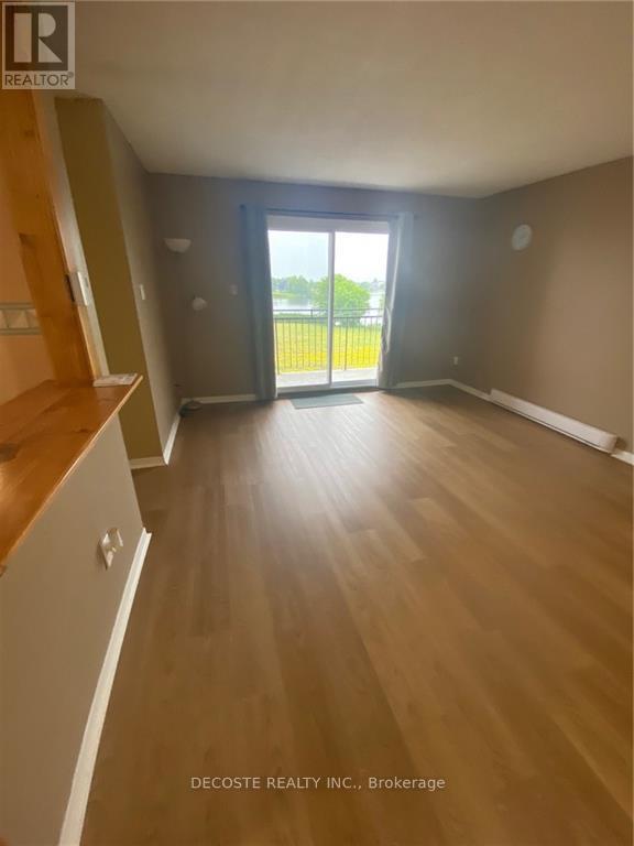 209 - 220 Kenyon Street W, North Glengarry, Ontario  K0C 1A0 - Photo 9 - X12747368