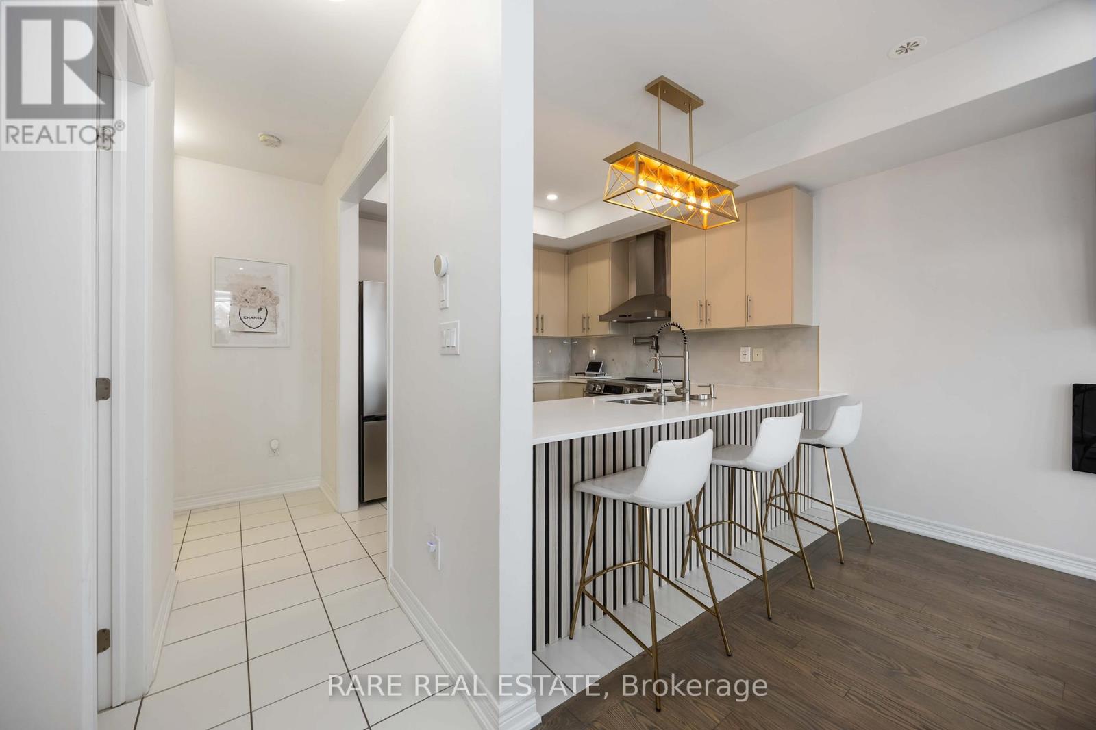 8 - 105 Kayla Crescent, Vaughan, Ontario  L6A 4W3 - Photo 11 - N12747392