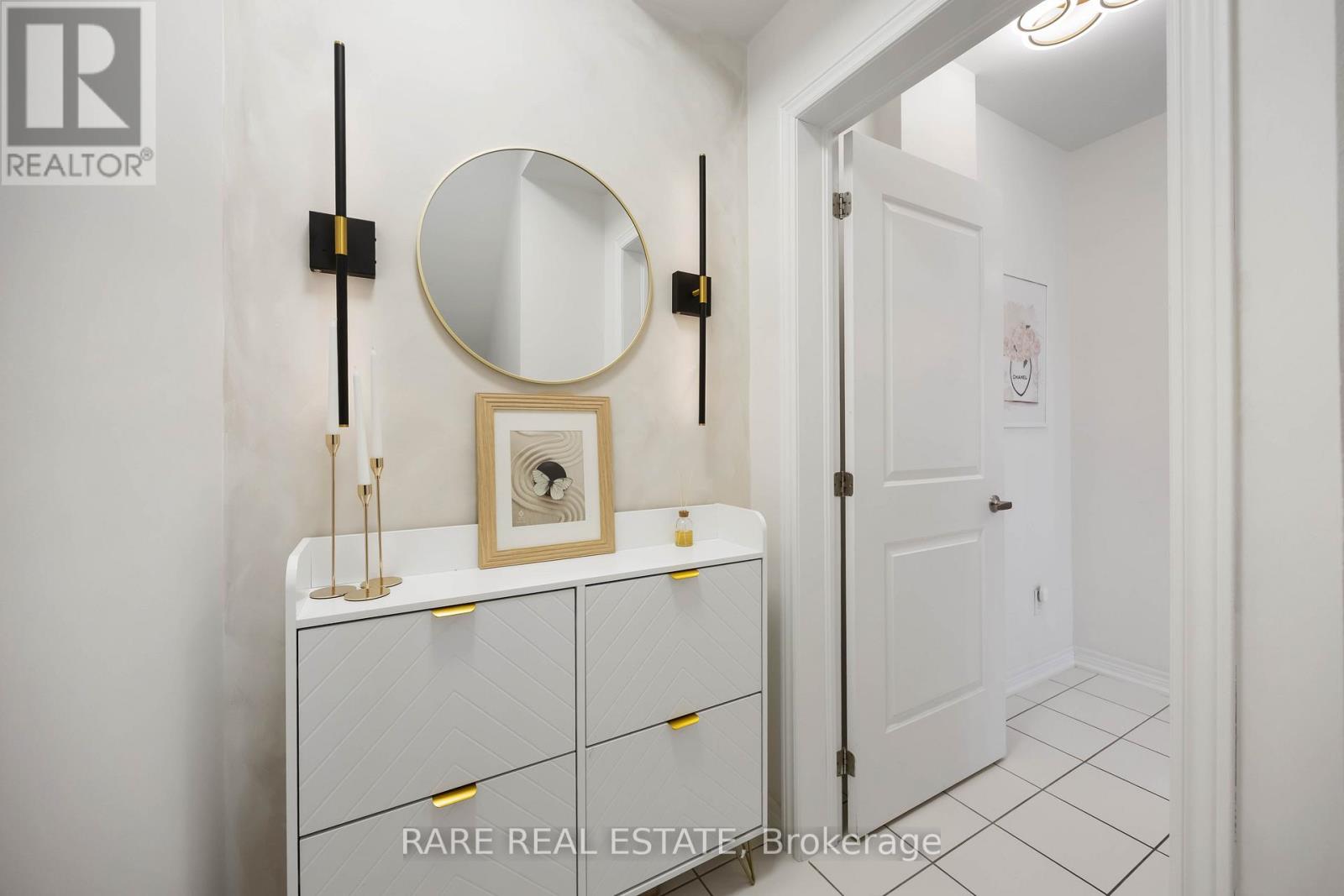 8 - 105 Kayla Crescent, Vaughan, Ontario  L6A 4W3 - Photo 5 - N12747392