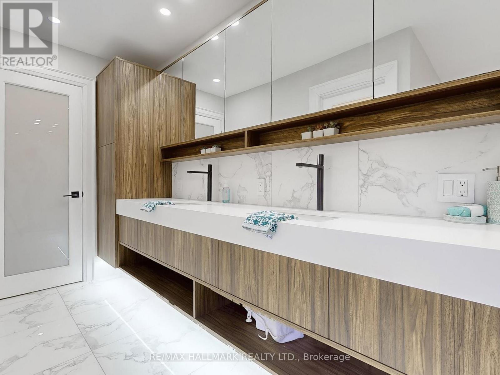 165 Lori Avenue, Whitchurch-Stouffville, Ontario  L4A 1K2 - Photo 24 - N12685720