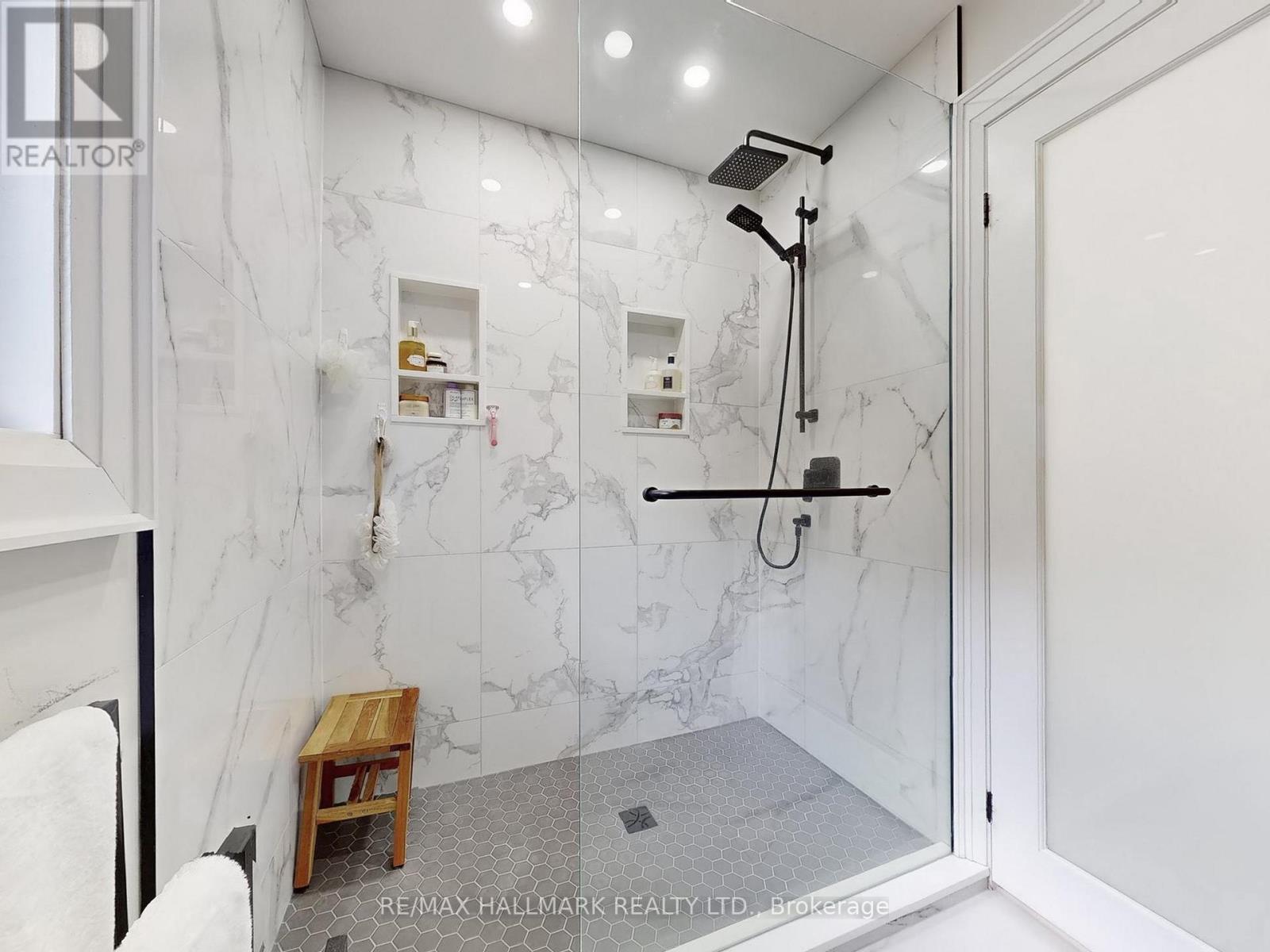 165 Lori Avenue, Whitchurch-Stouffville, Ontario  L4A 1K2 - Photo 27 - N12685720