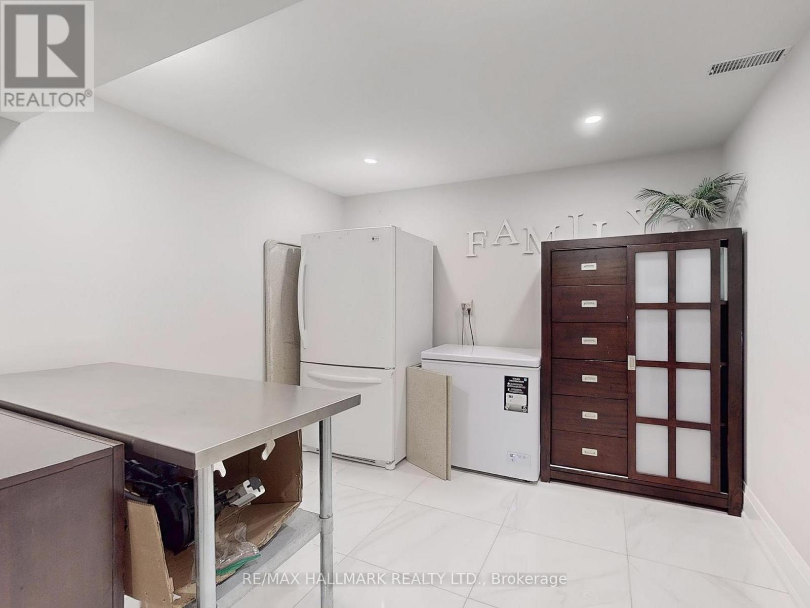 165 Lori Avenue, Whitchurch-Stouffville, Ontario  L4A 1K2 - Photo 42 - N12685720