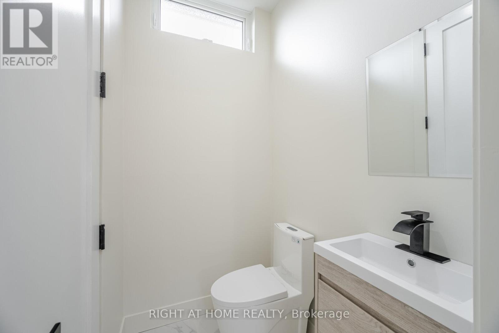 25 Templar Drive, Toronto, Ontario  M9R 3C6 - Photo 15 - W12747374