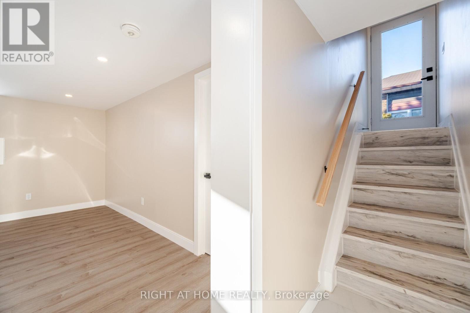 25 Templar Drive, Toronto, Ontario  M9R 3C6 - Photo 38 - W12747378