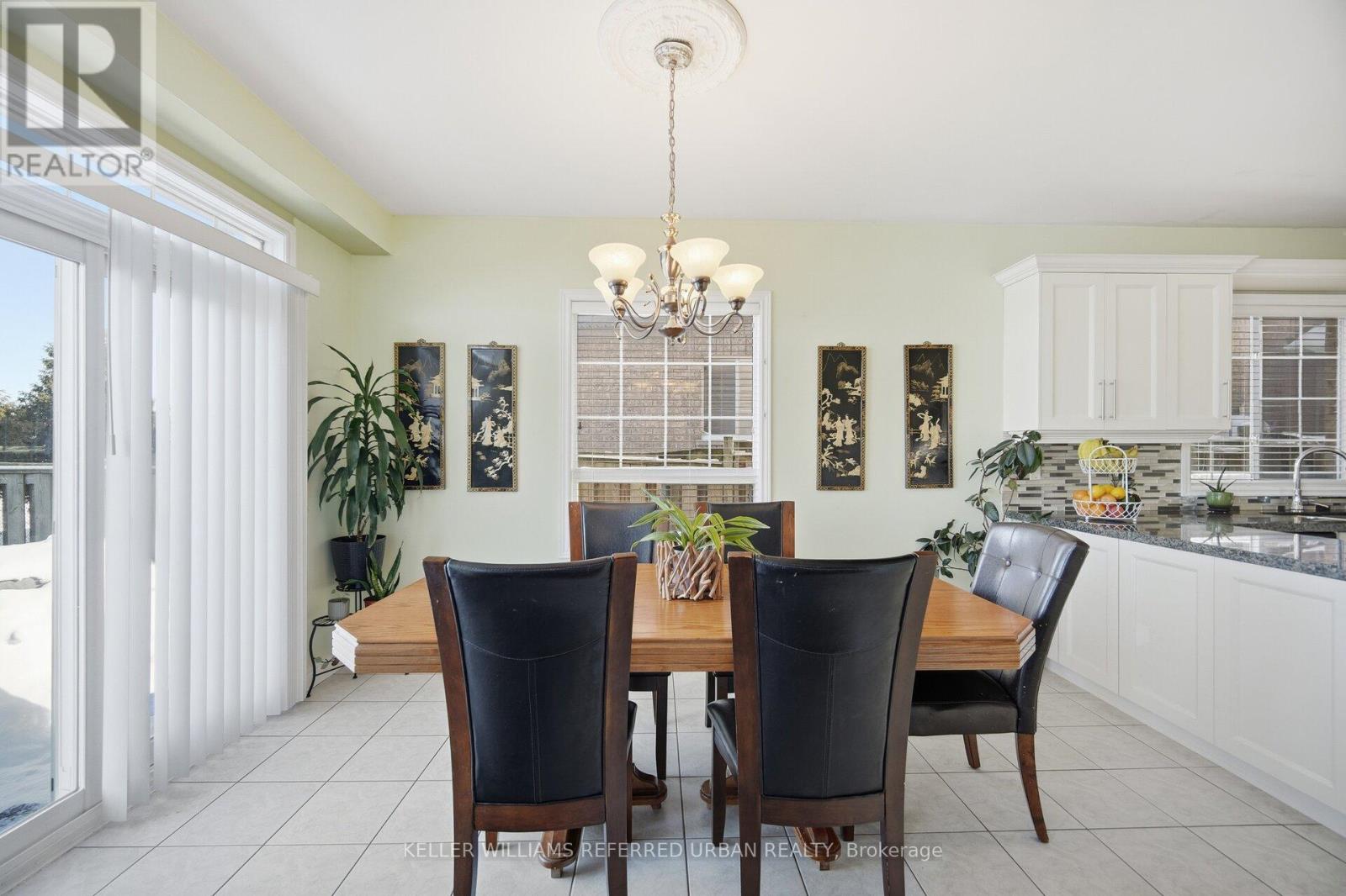 194 Manley Lane, Milton, Ontario  L9T 5N8 - Photo 11 - W12747386