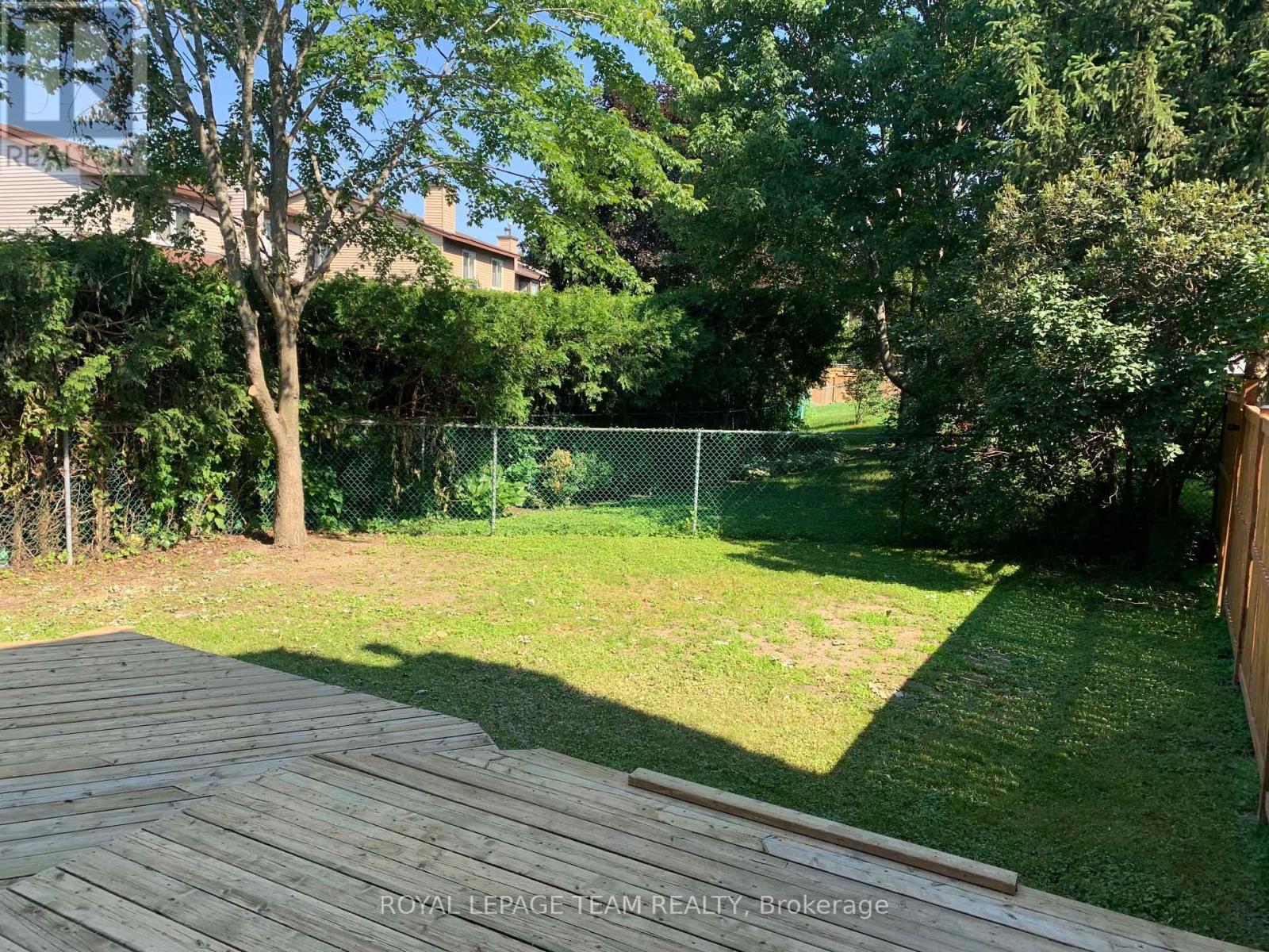 1 Shadetree Crescent, Ottawa, Ontario  K2E 7R3 - Photo 32 - X12746400